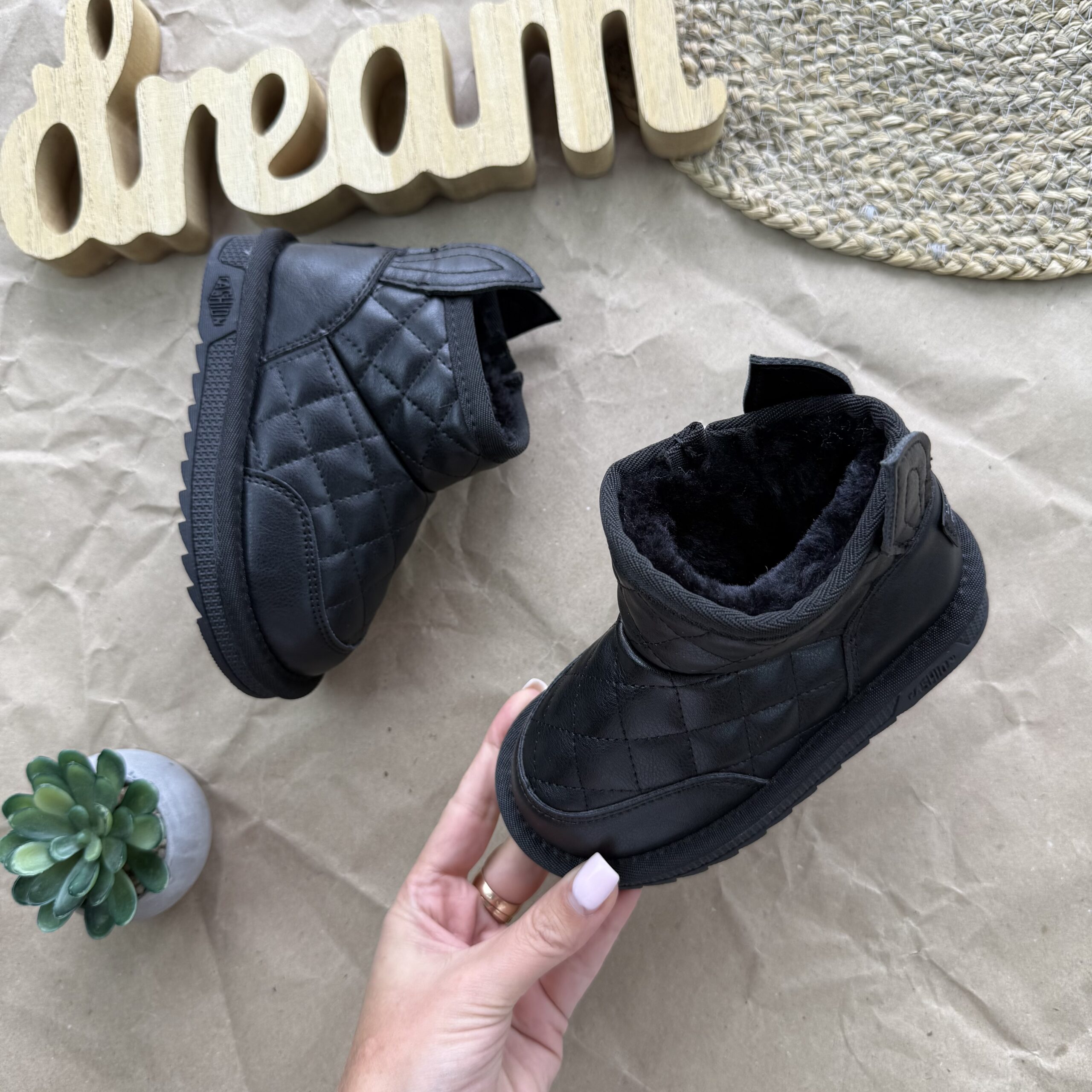 Уги чорні вушка 26-31