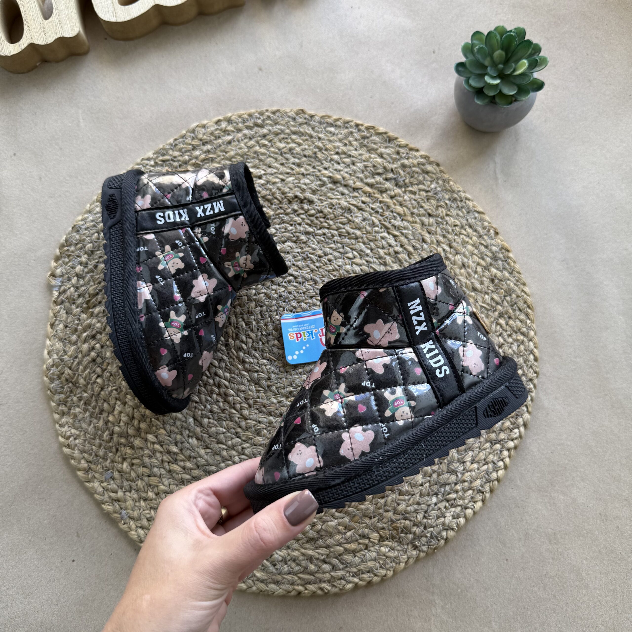 Уги чорні медведики 21-26