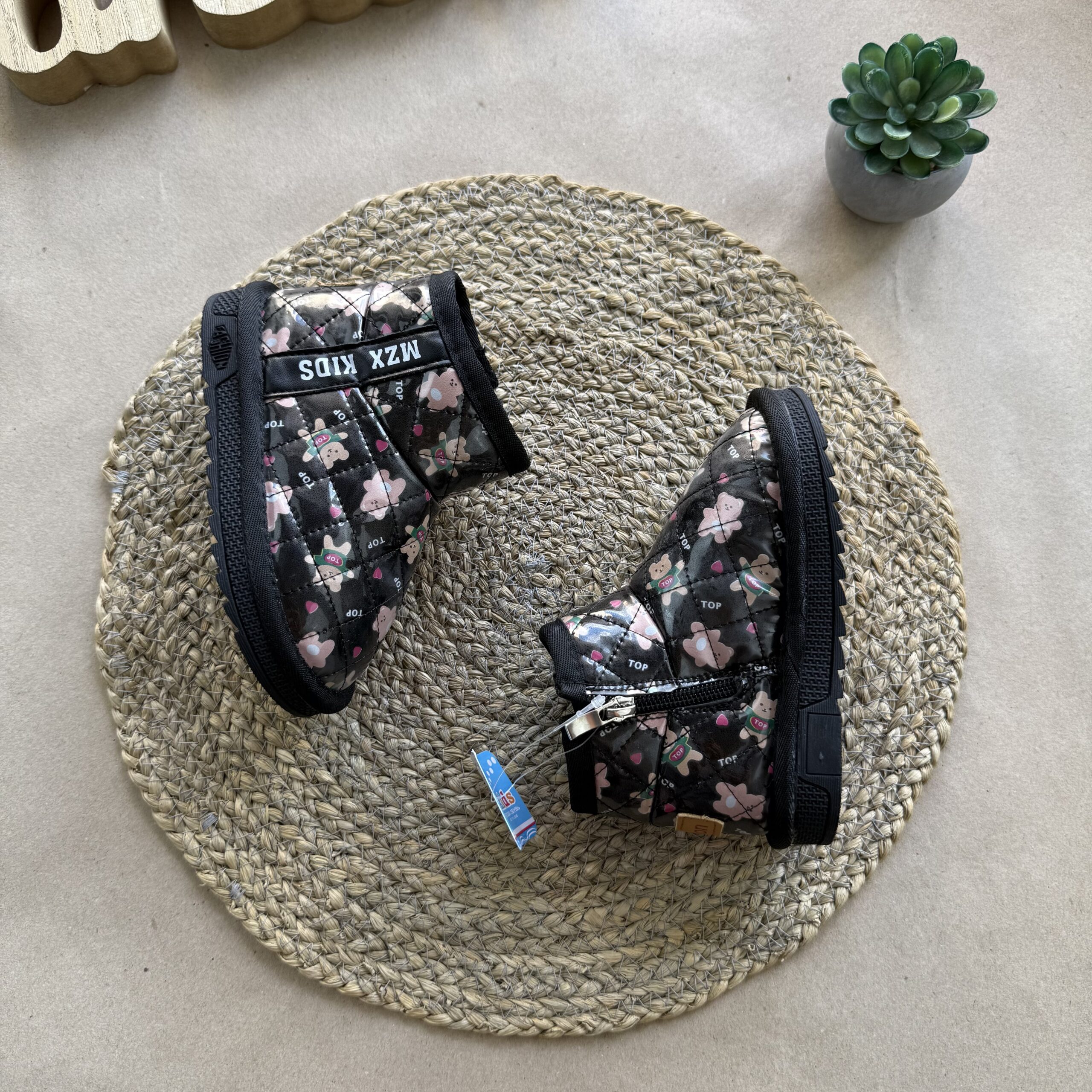 Уги чорні медведики 21-26