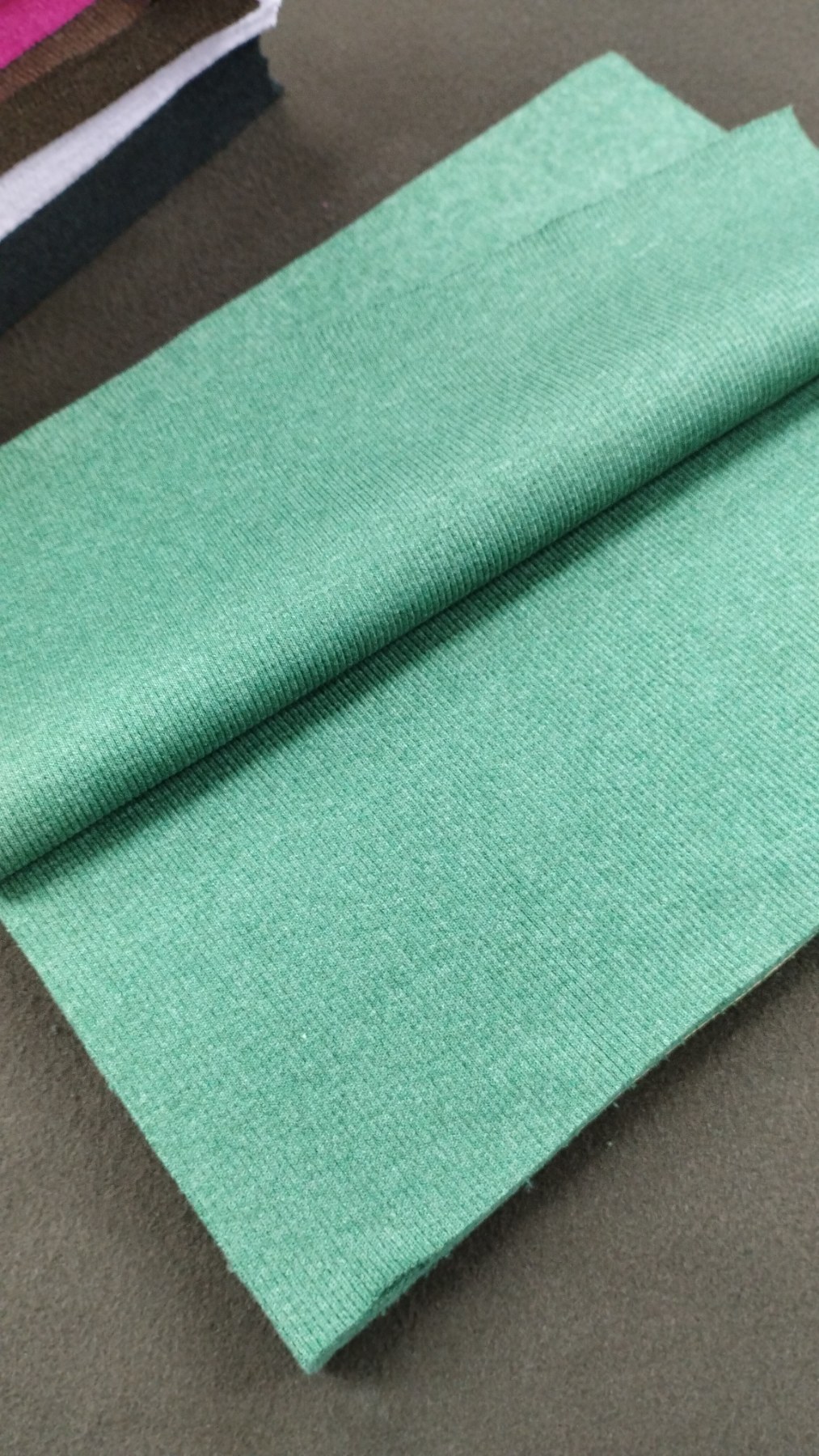 Відшивається Гольф зелений 140-146