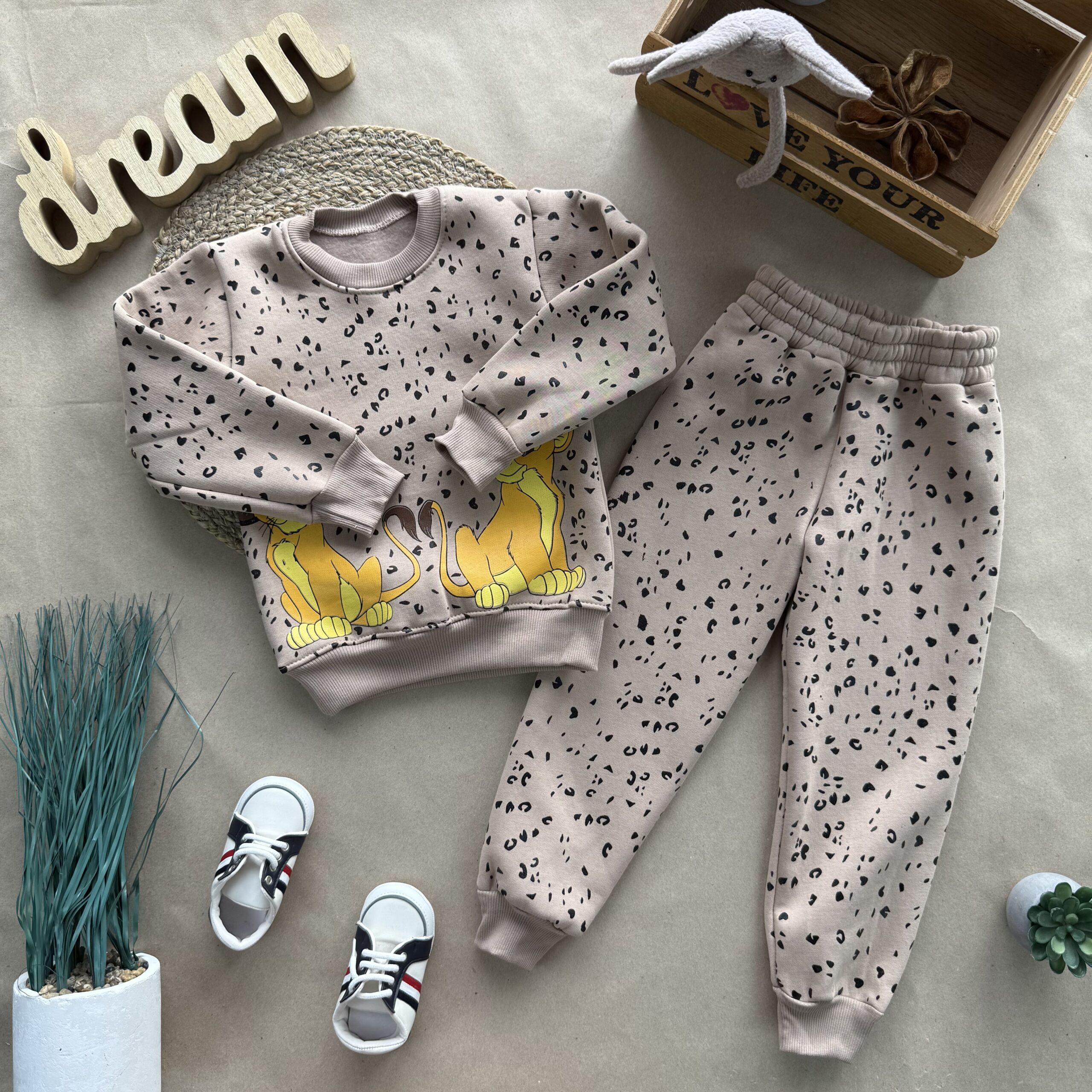 Костюм тринитка левенята