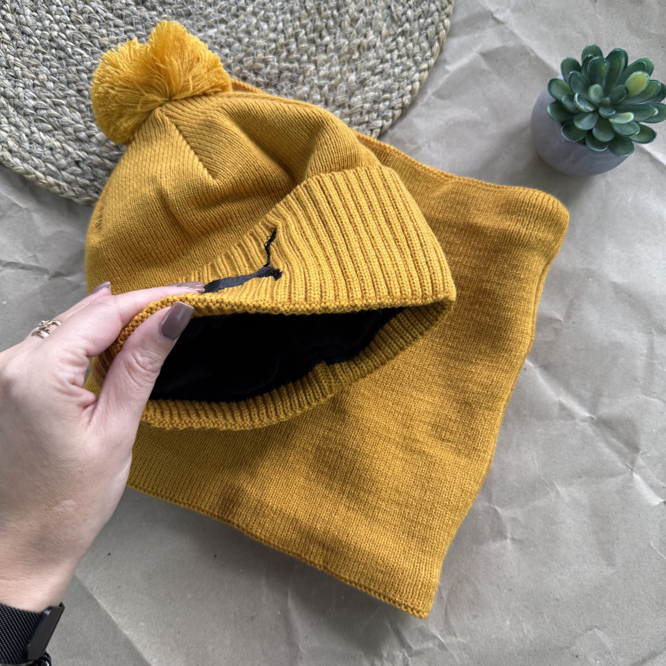 Шапка з хомутом гірчична