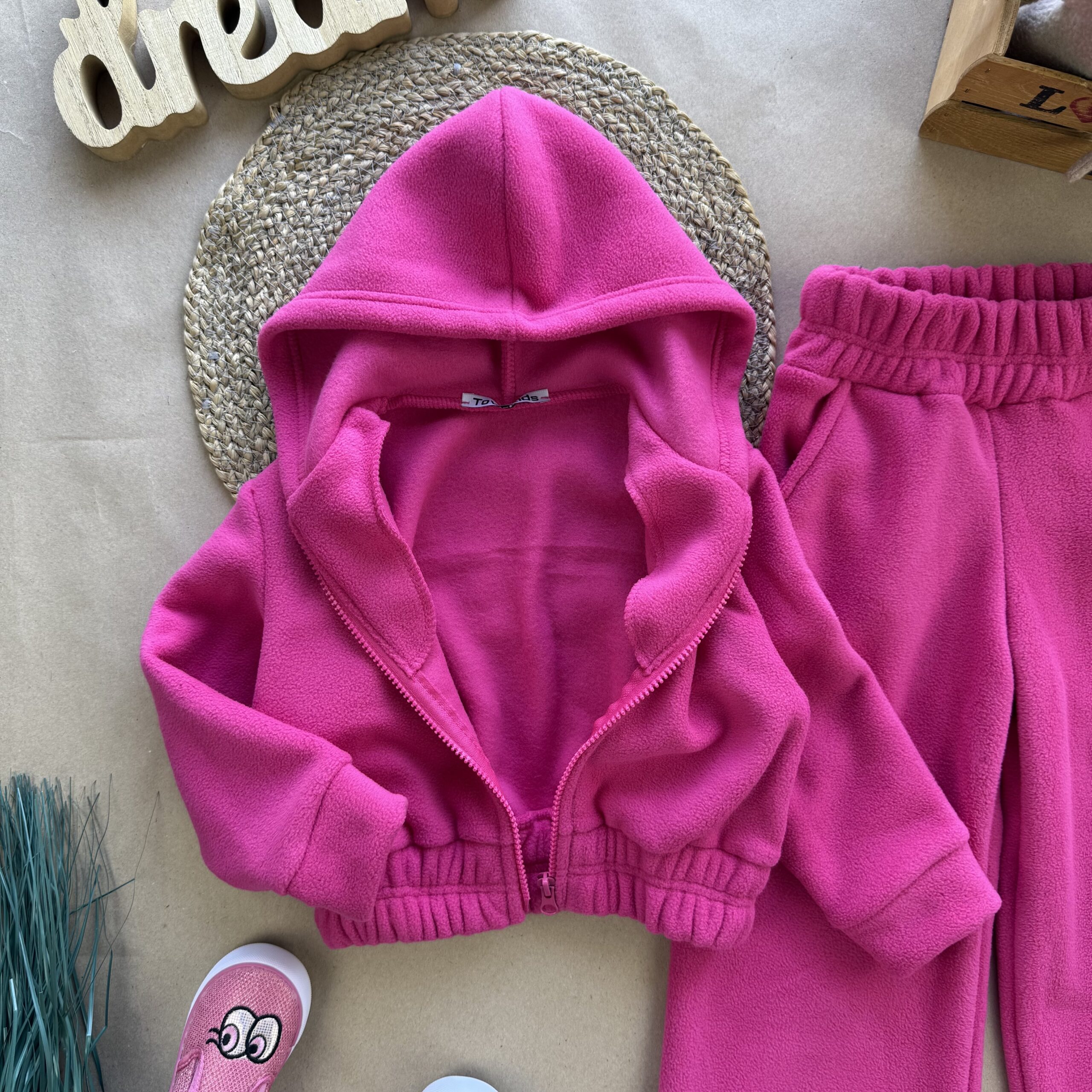 Відшивається знову. Костюм фліс палаццо малина