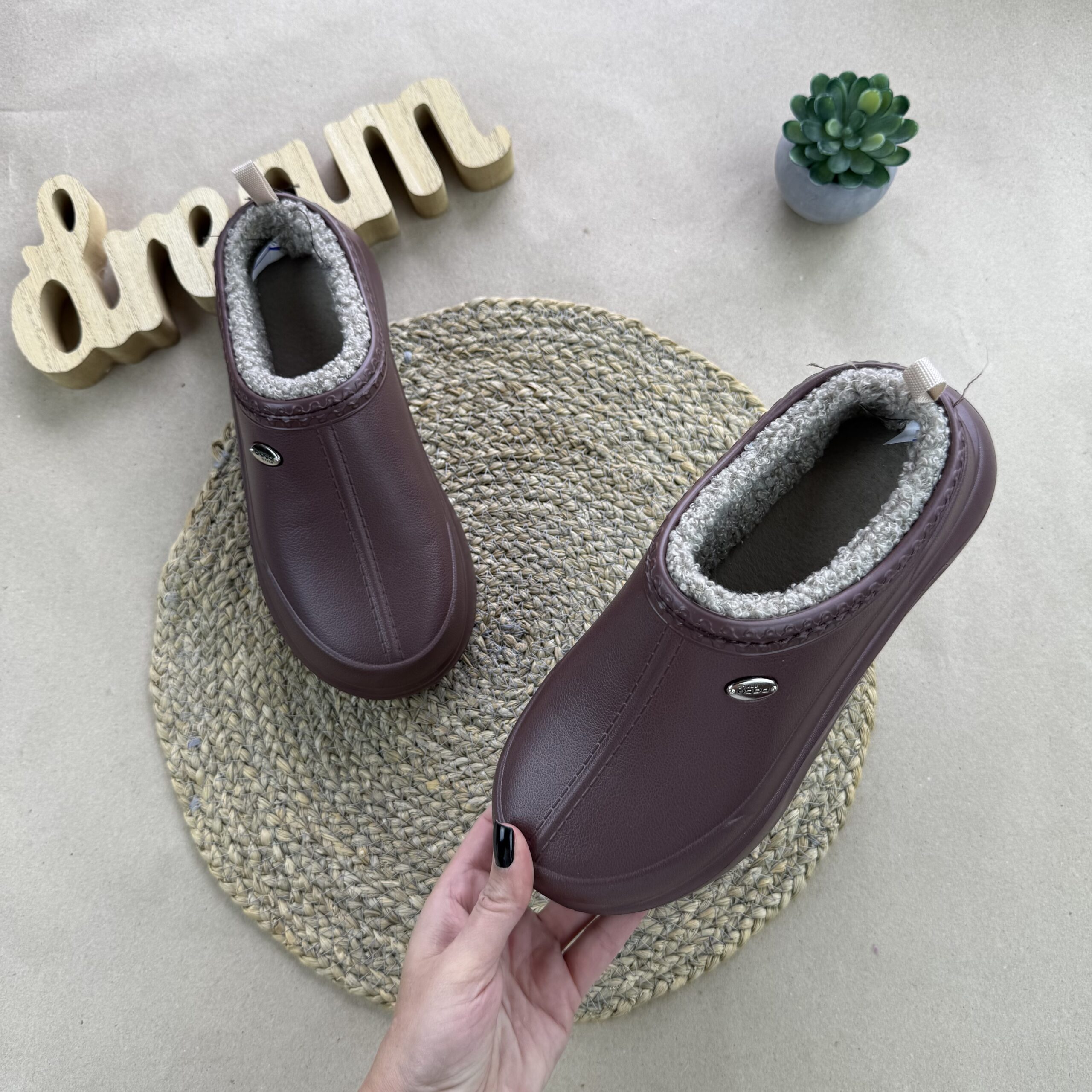 Утеплені жіночі крокси