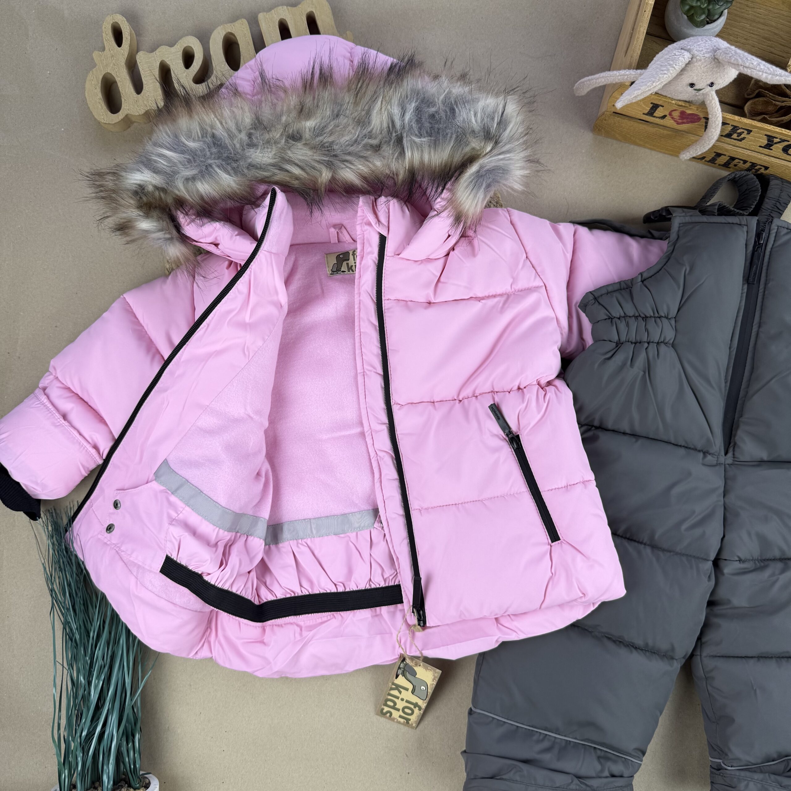 Комплект куртка та напівкомбінезон рожевий
