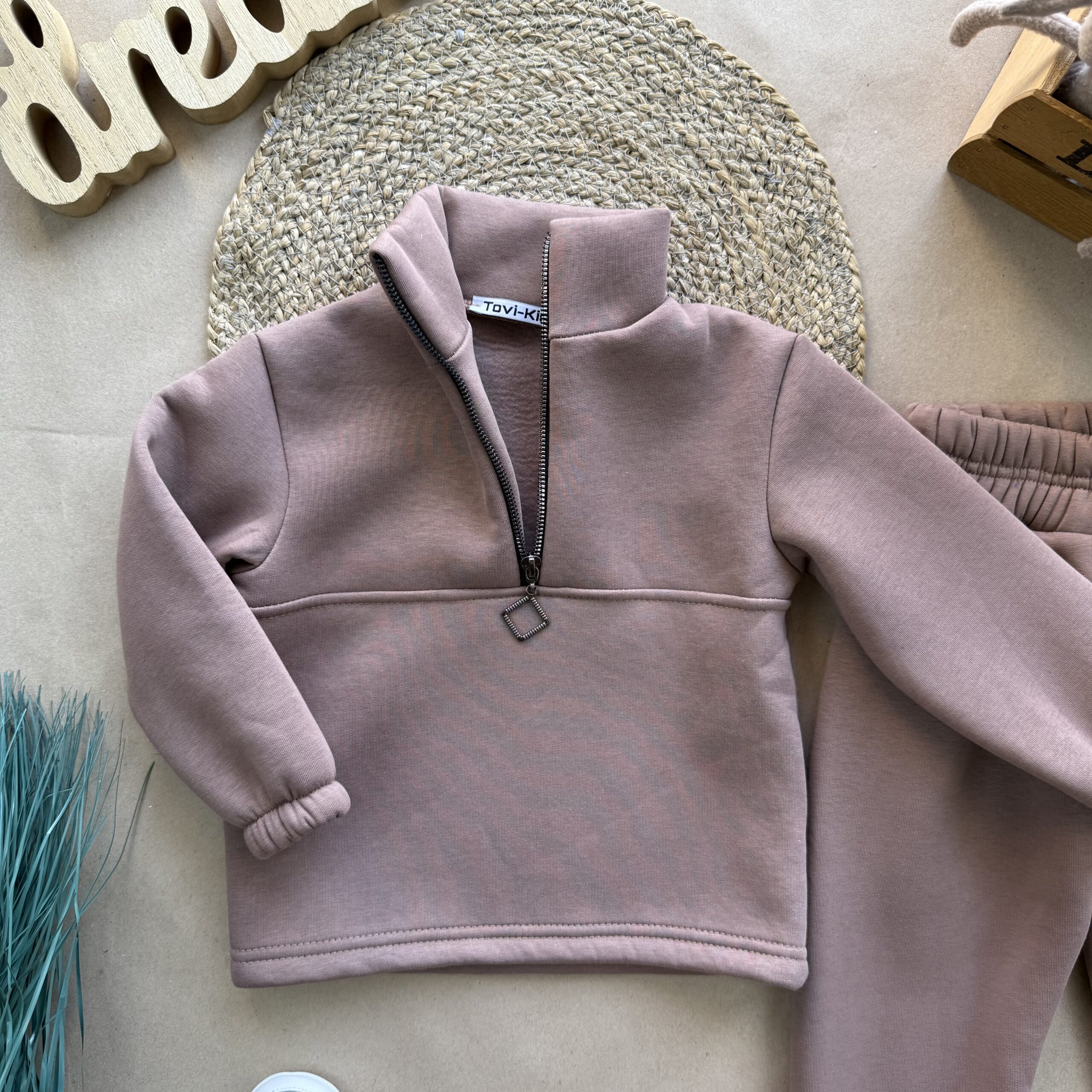 Костюм тринитка шоколад стійка