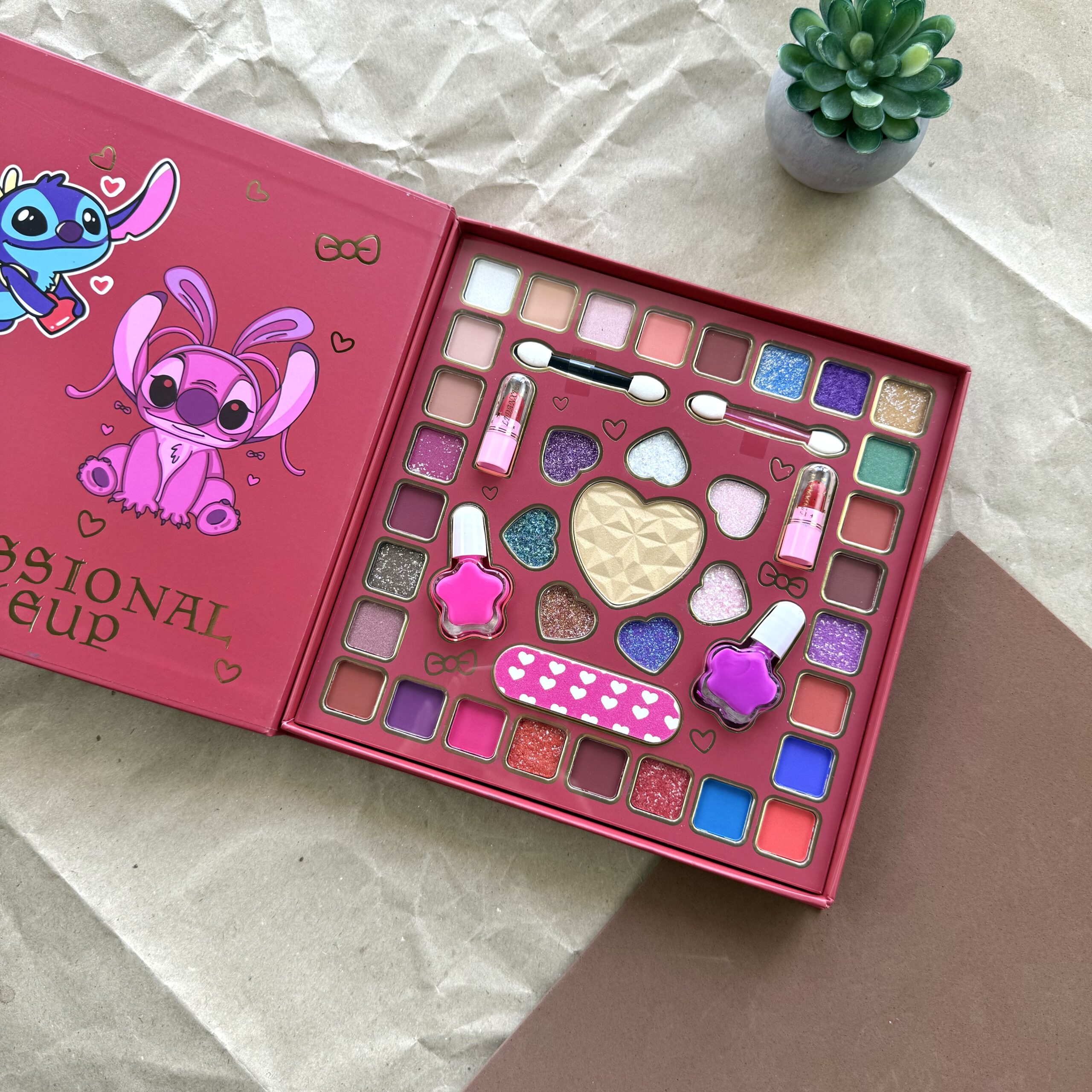 Набір косметики стіч