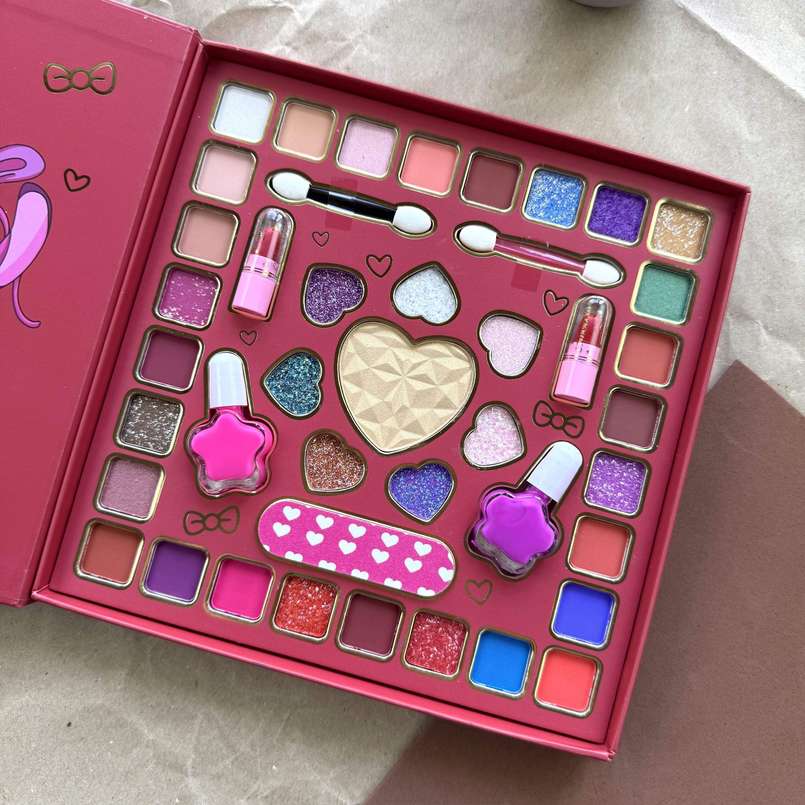 Набір косметики стіч