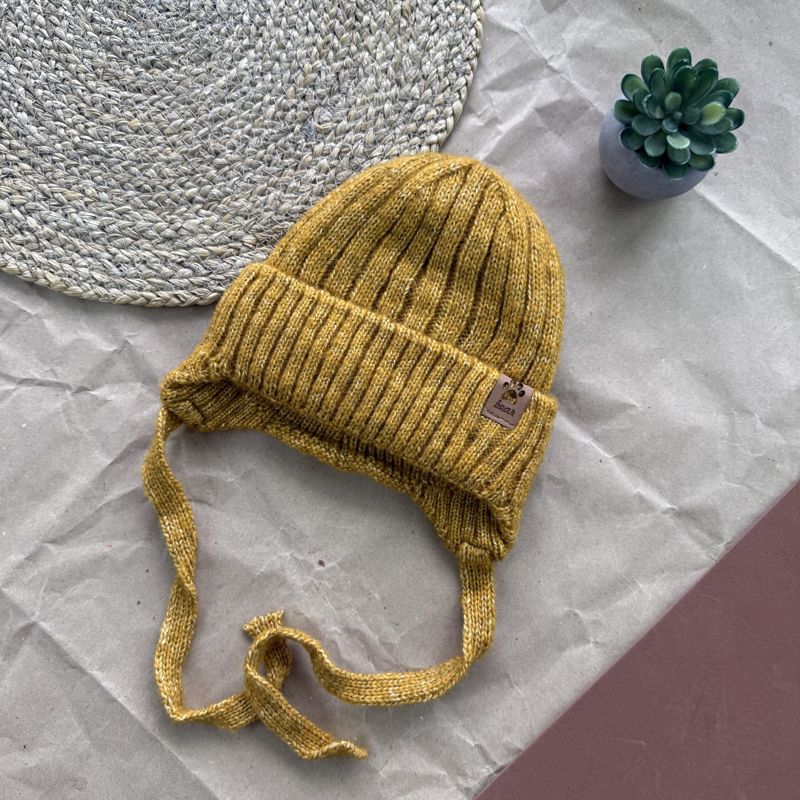 Шапка гірчична 1-2 роки