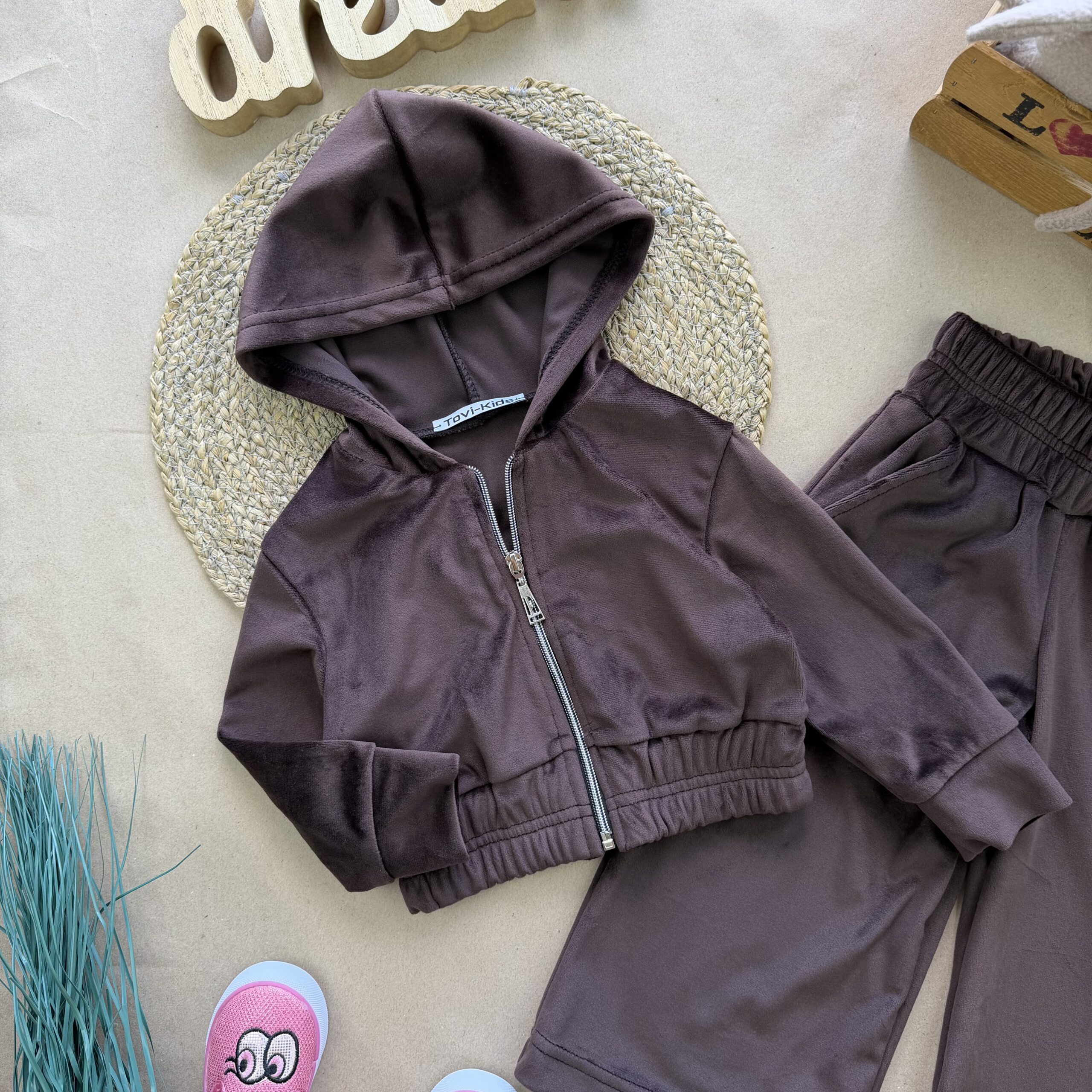 Костюм велюр палаццо шоколад 86-152