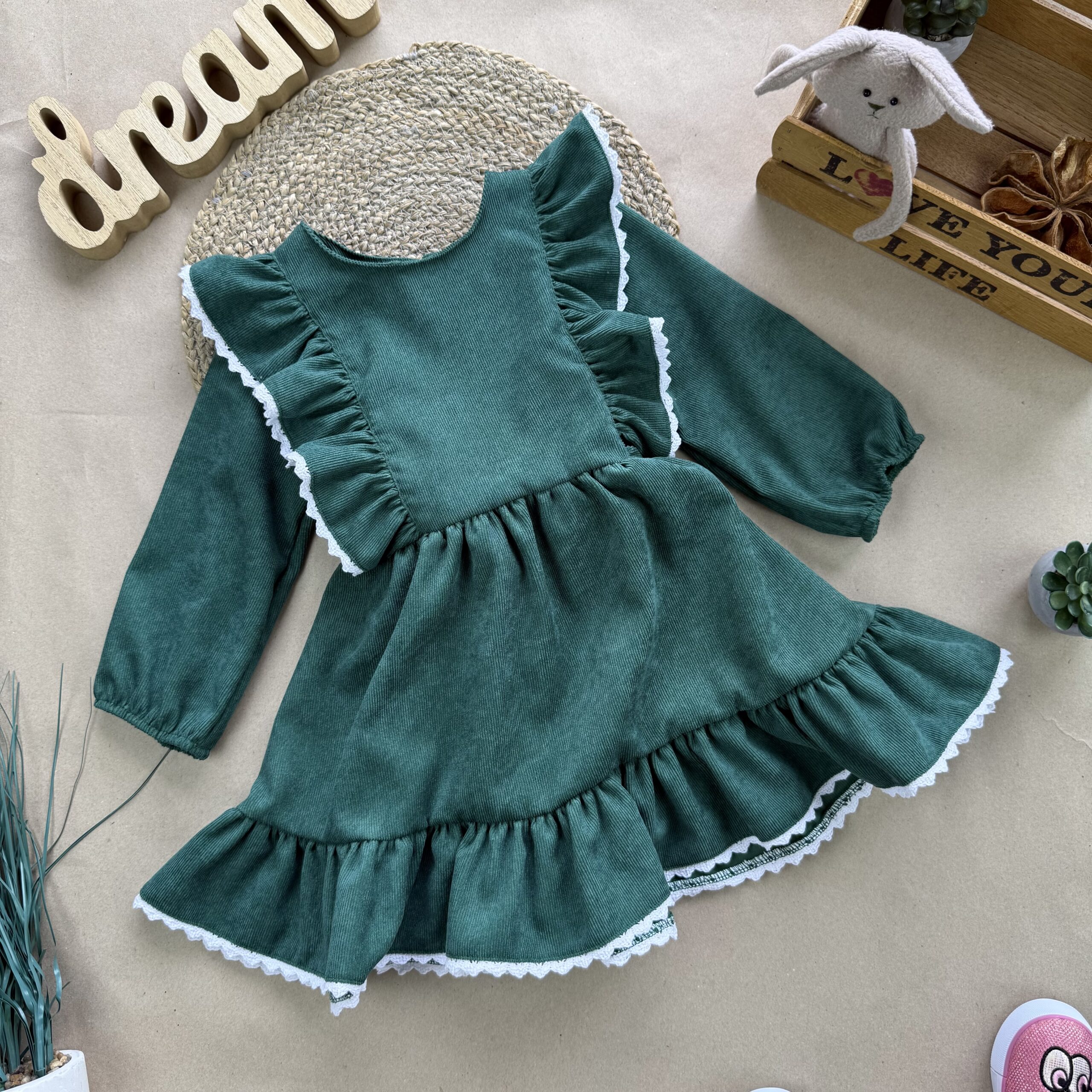 Сукня вельвет рюш зелена