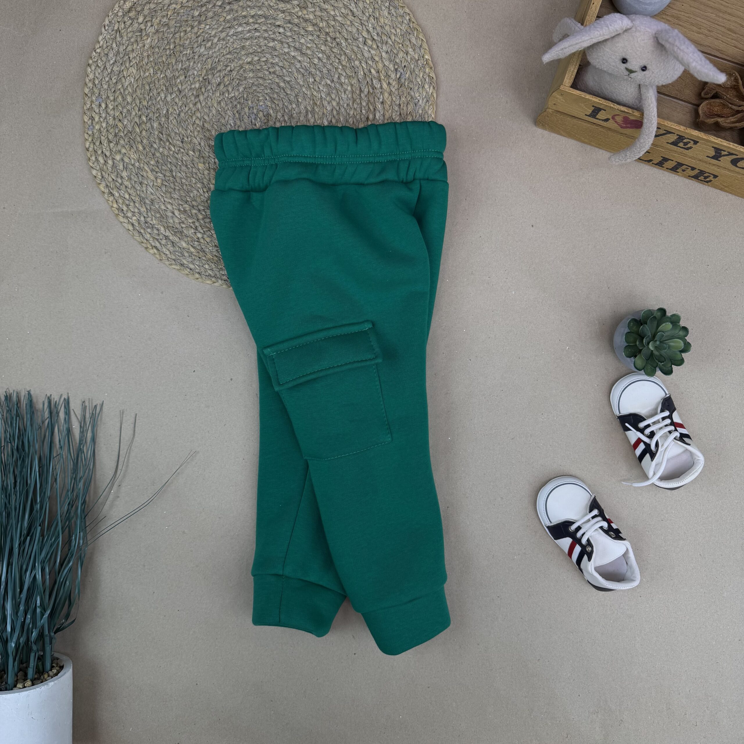 Штани тринитка зелені. Відшиваються