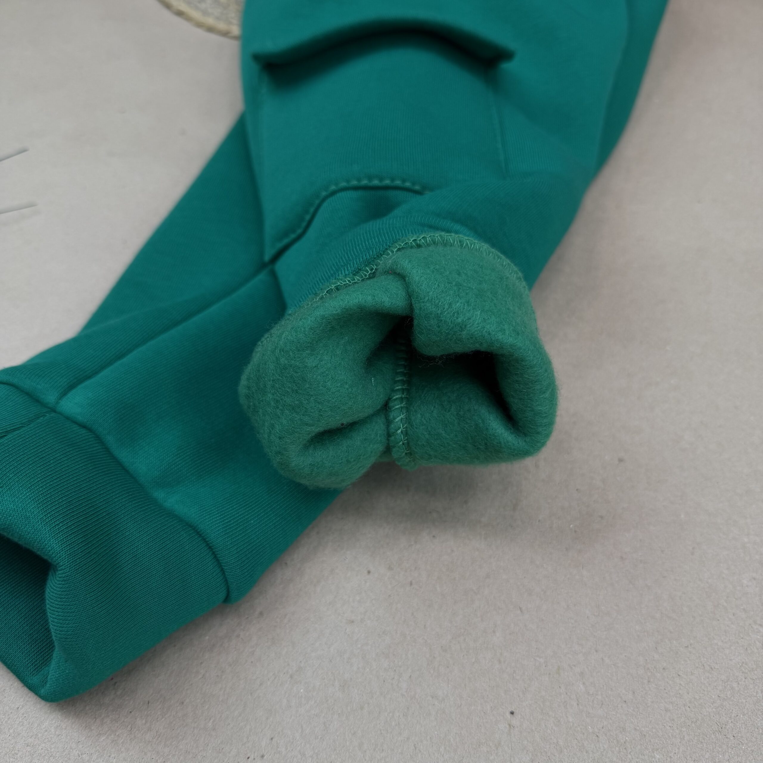 Штани тринитка зелені. Відшиваються