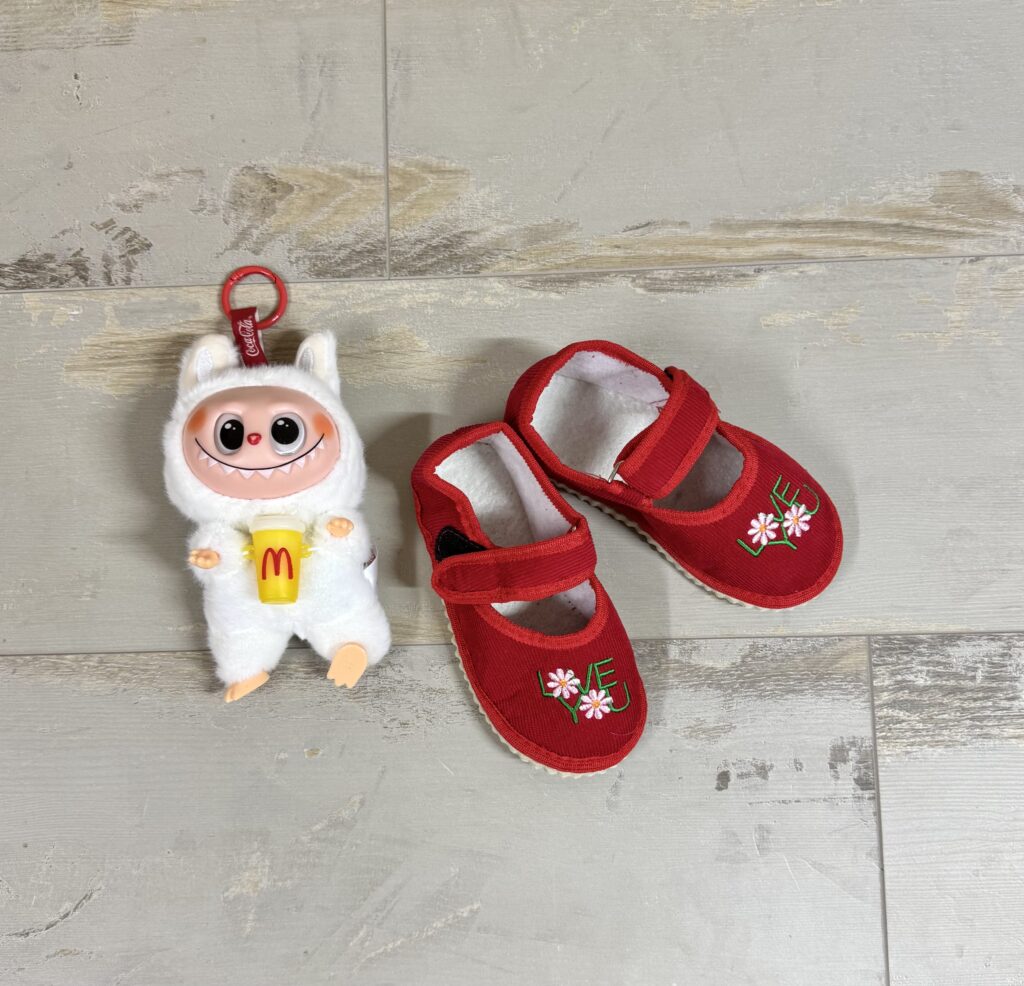 Капці love you червоні