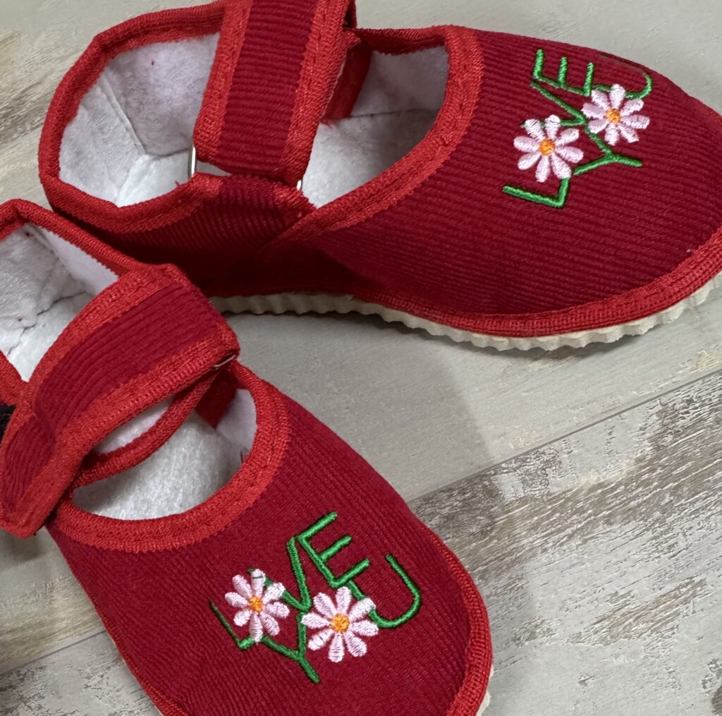 Капці love you червоні