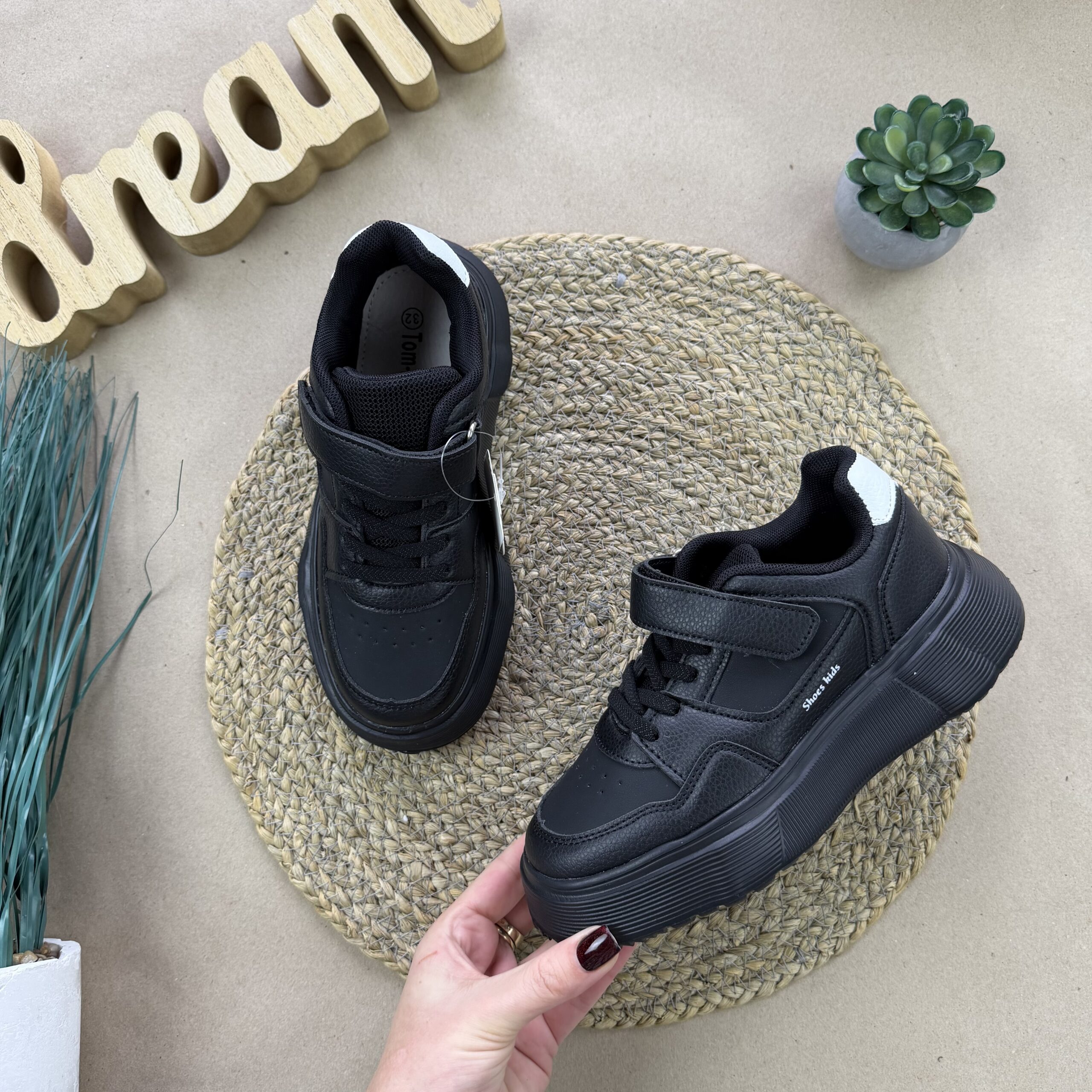 Кросівки том.м чорні підліток