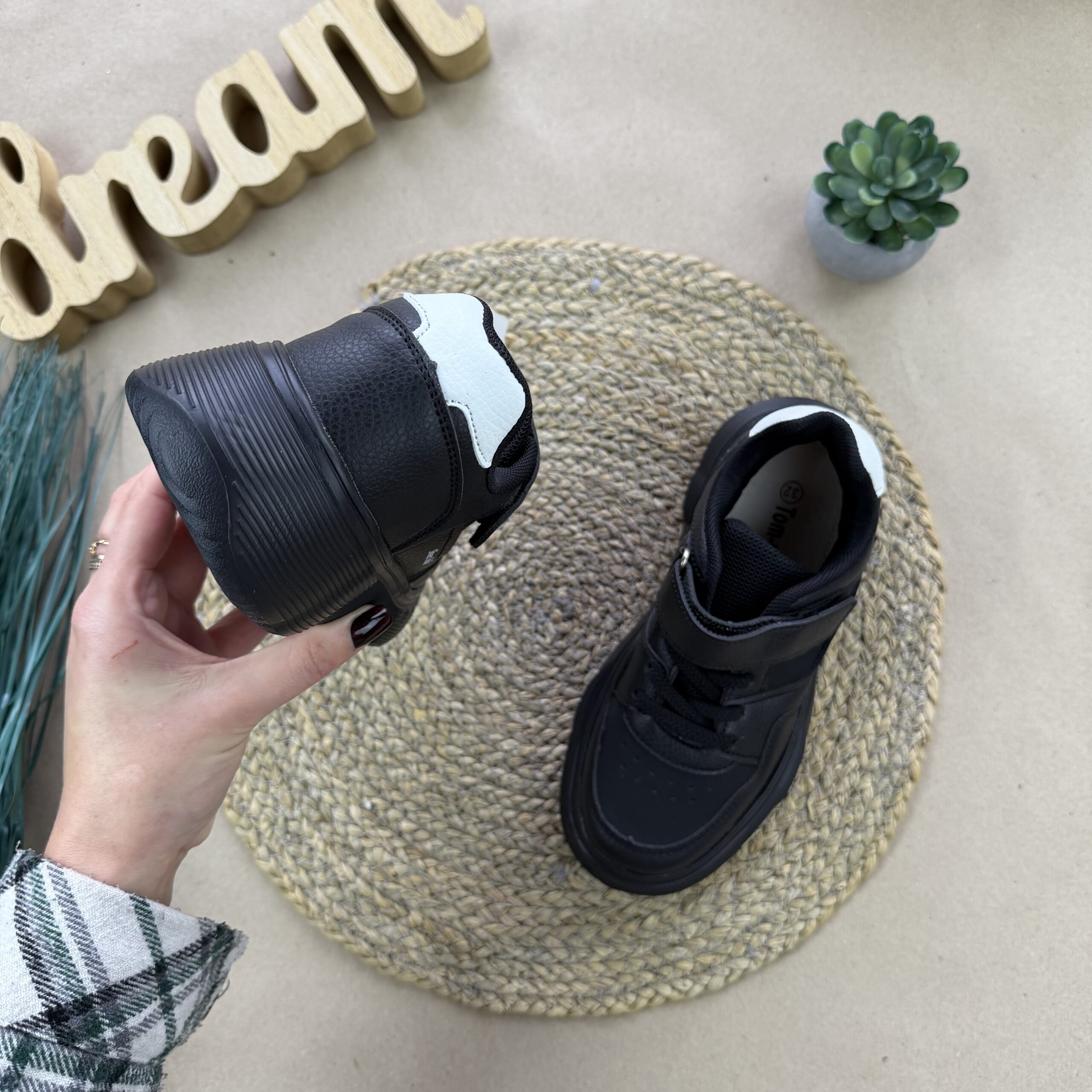 Кросівки том.м чорні підліток