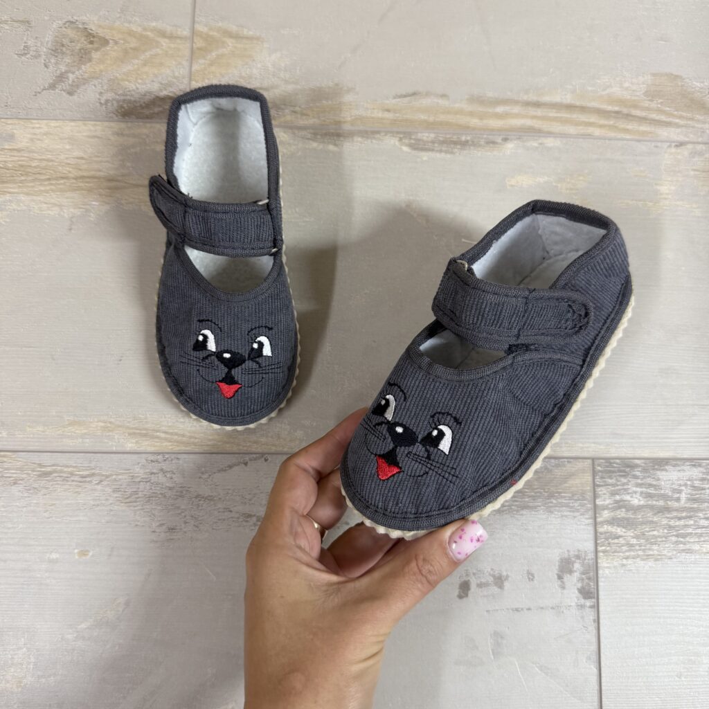 Капці оченята сірі
