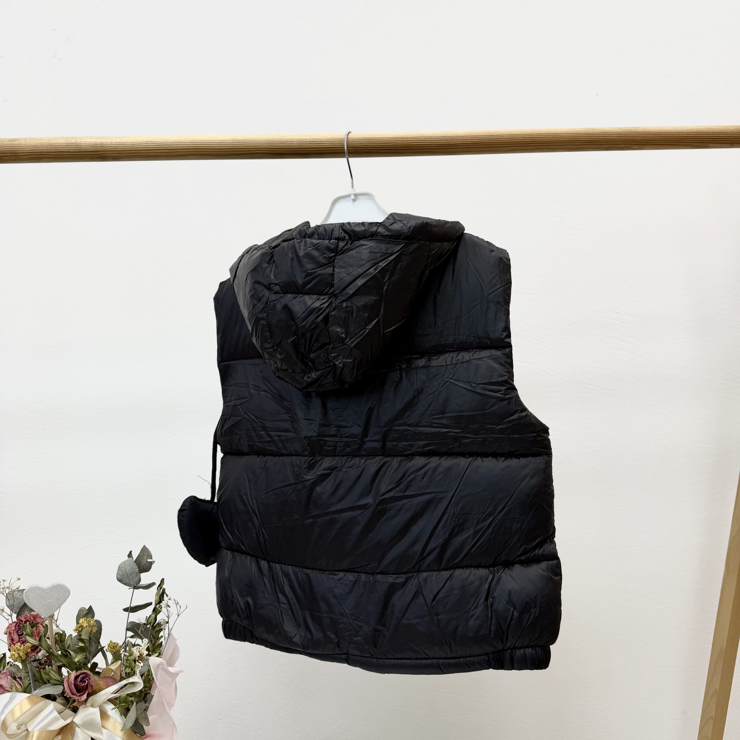 Жилет серденька чорний