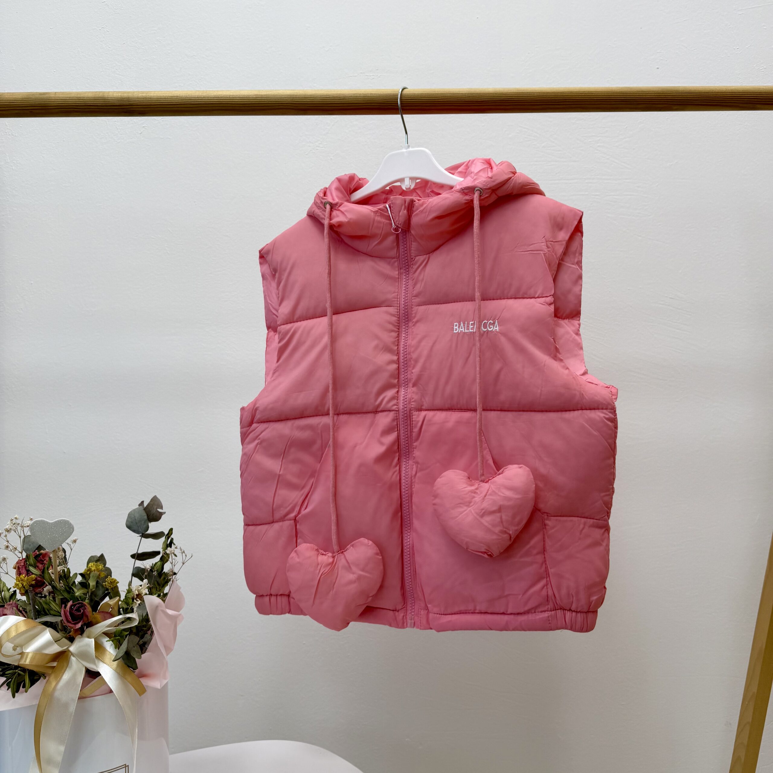 Жилет серденька рожевий