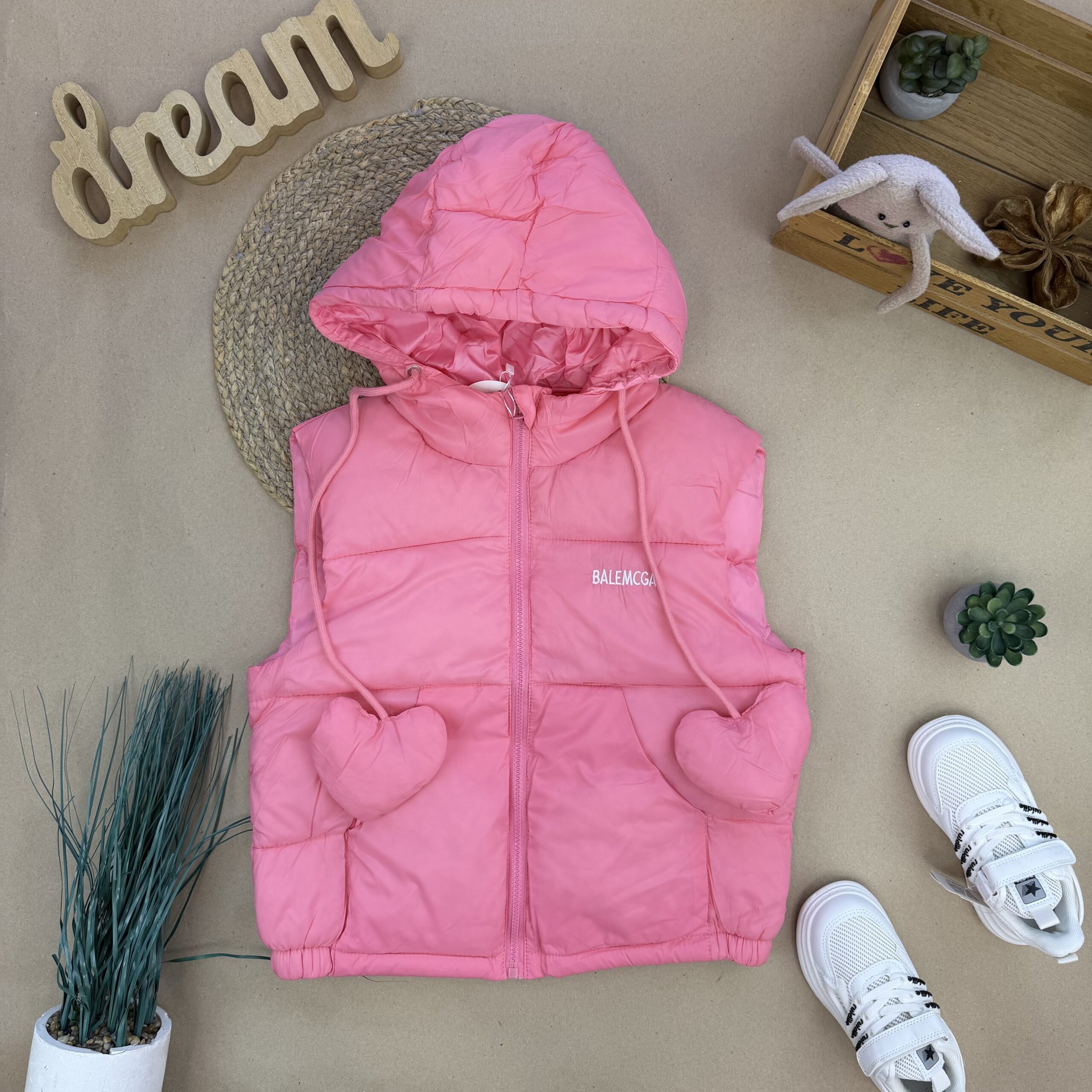 Жилет серденька рожевий