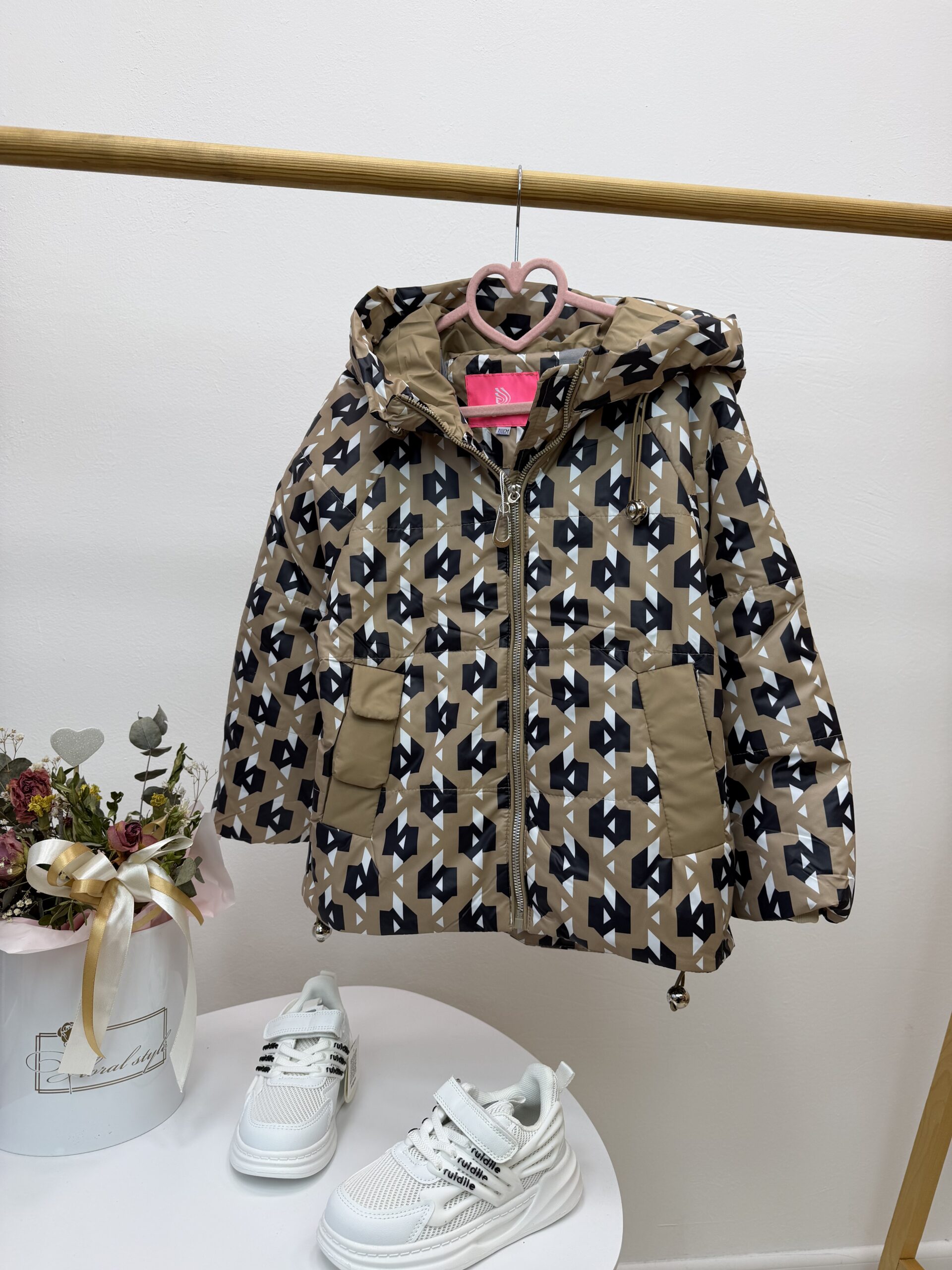 Куртка демі принт мокко 110-134