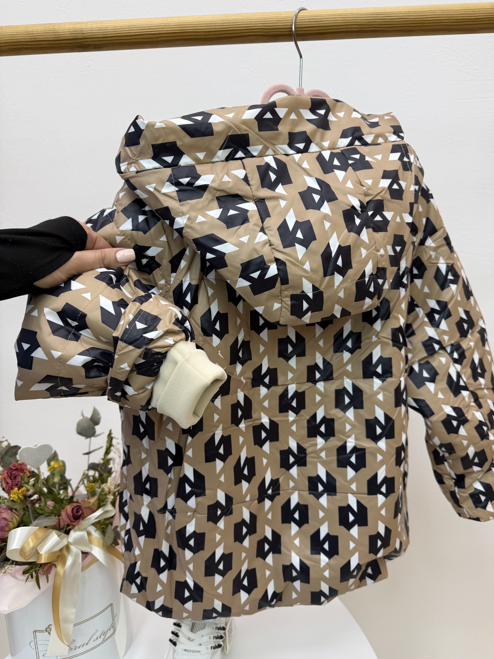 Куртка демі принт мокко 110-134