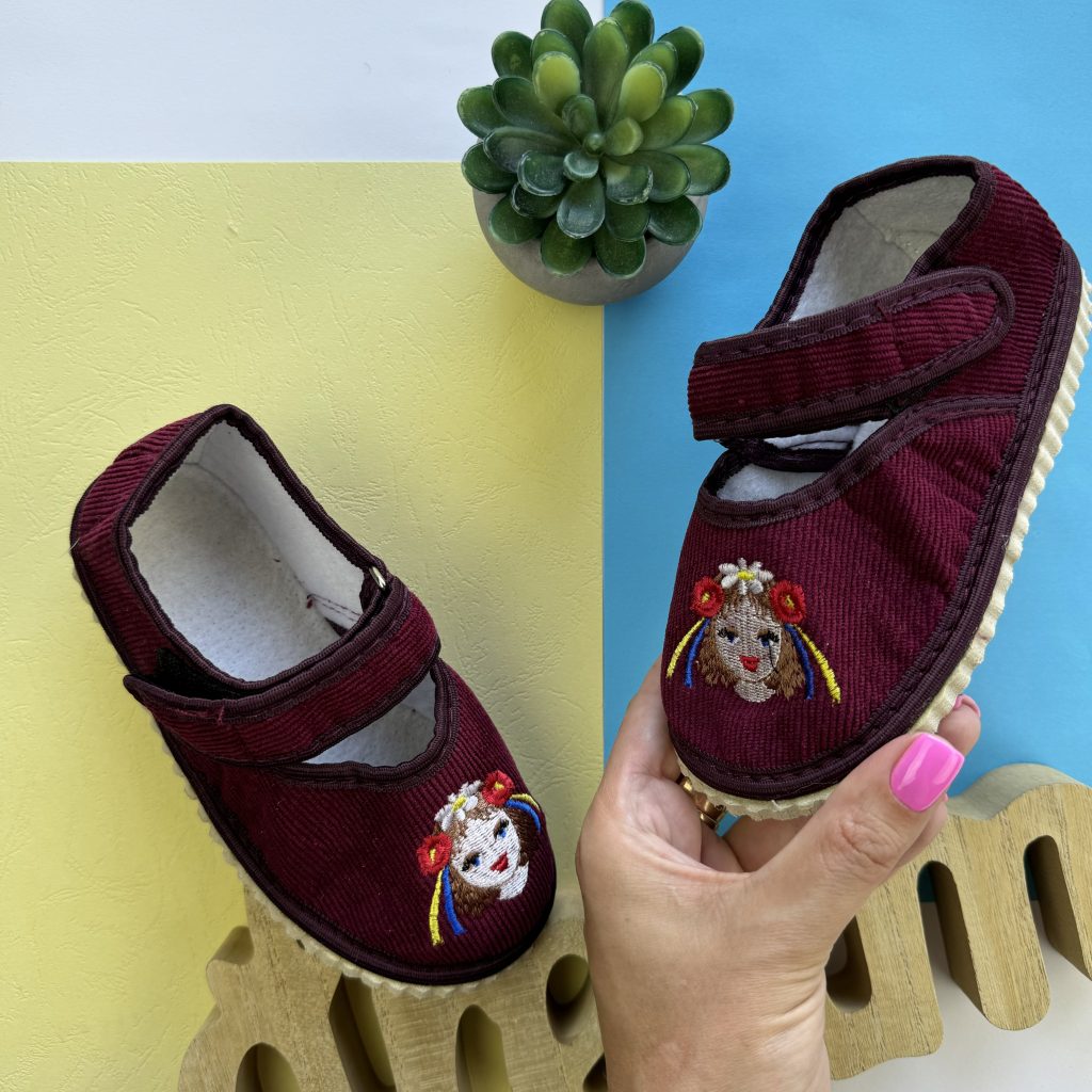 Капці україночка бордо