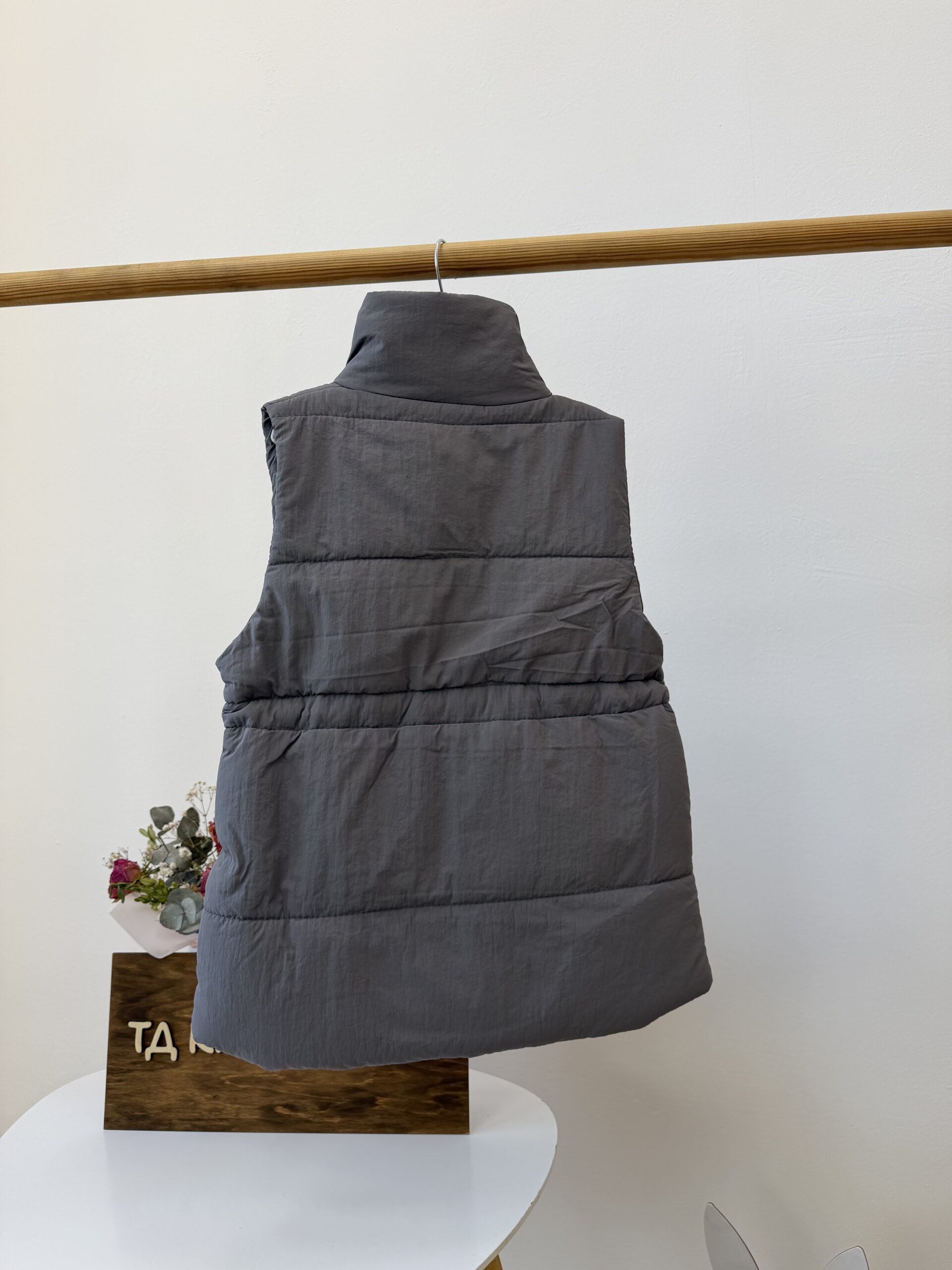 Жилет сірий