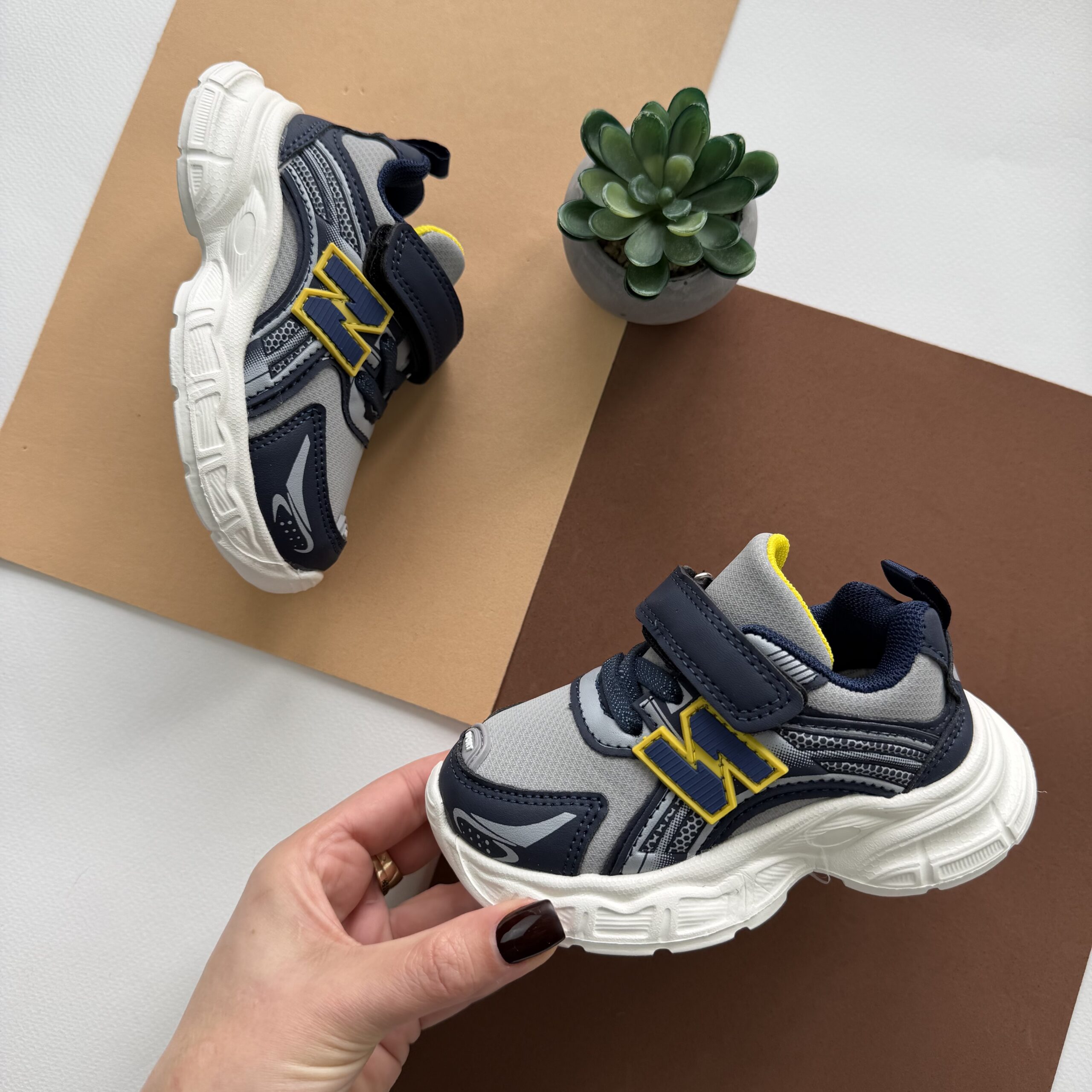 Кросівки N сині