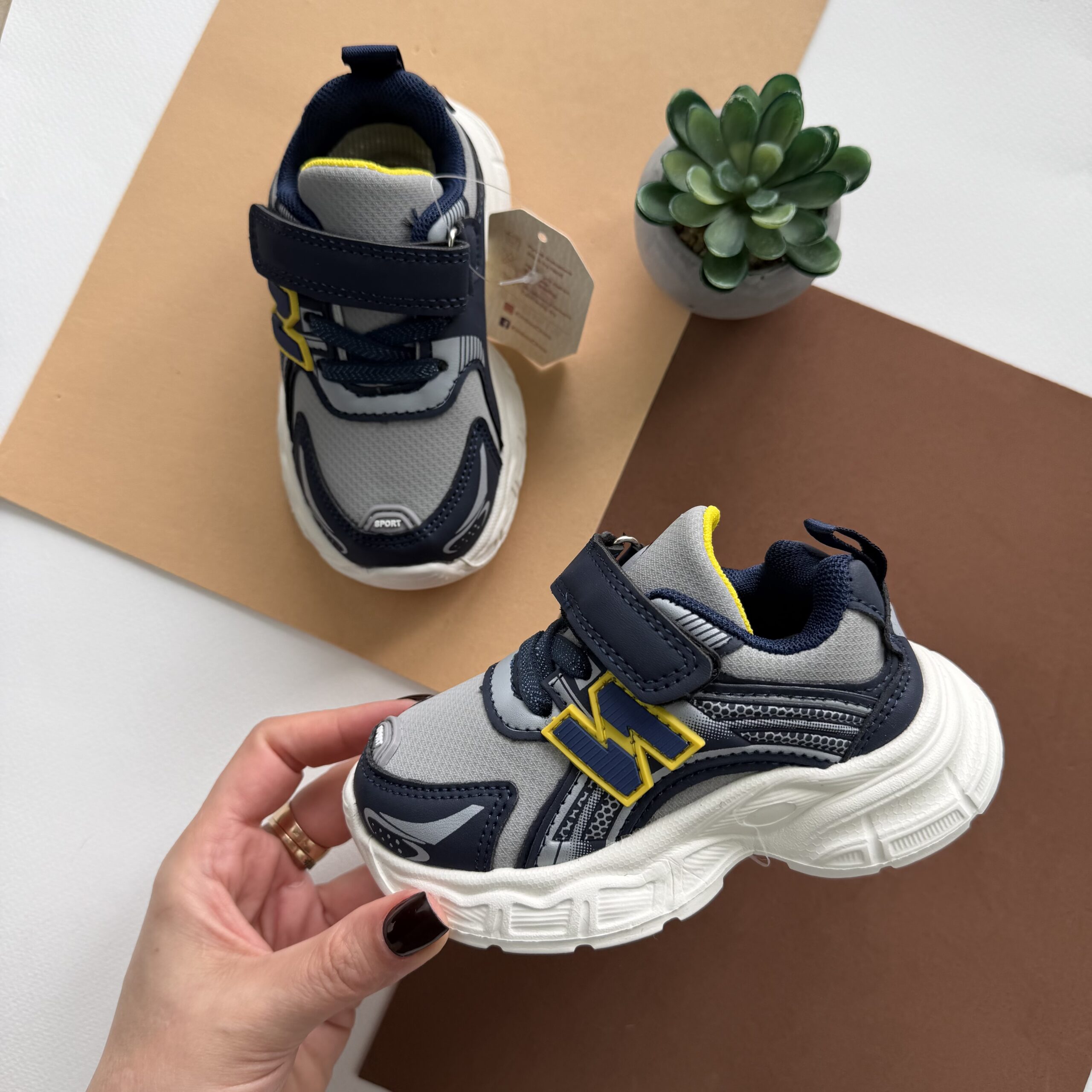 Кросівки N сині