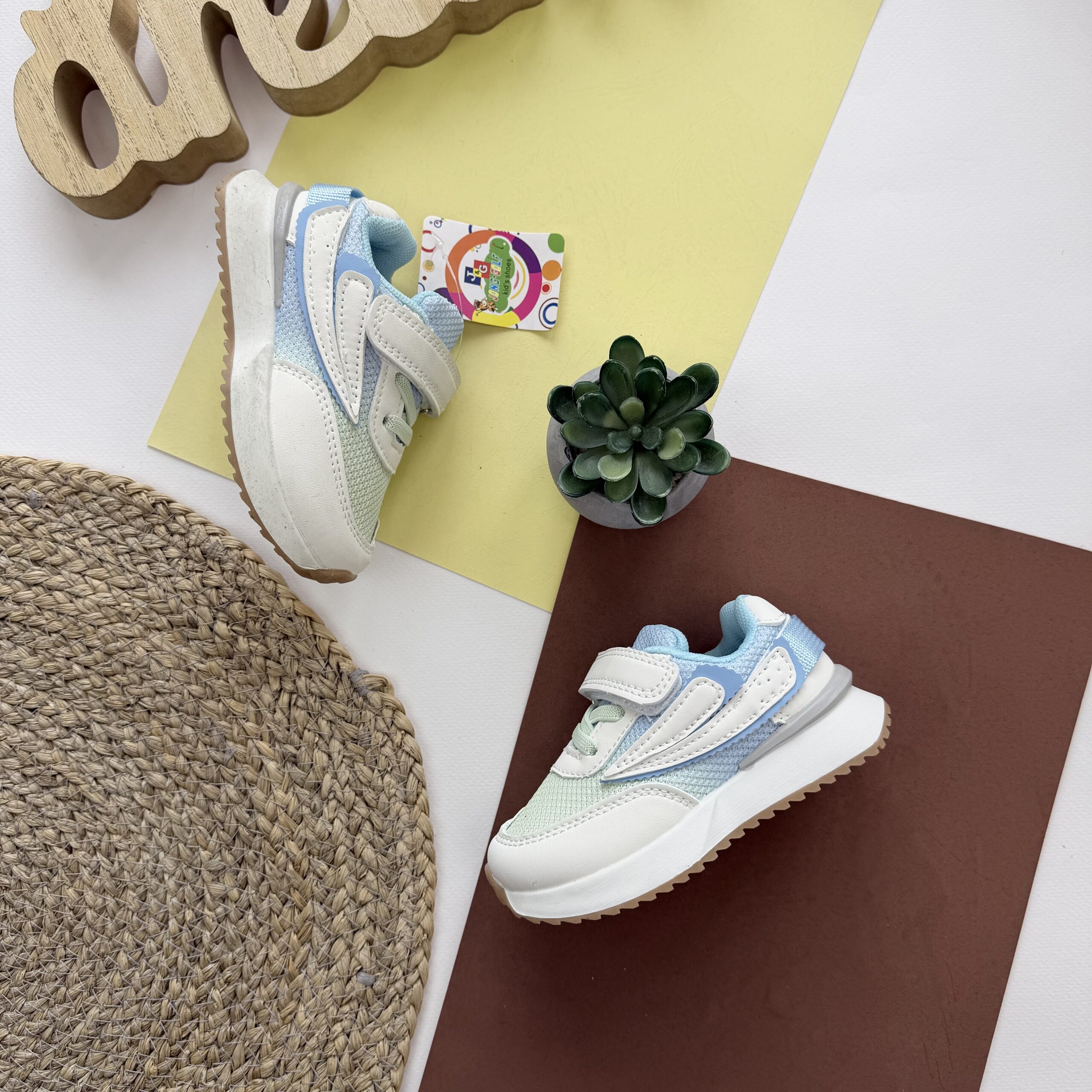 Кросівки блакитні JG