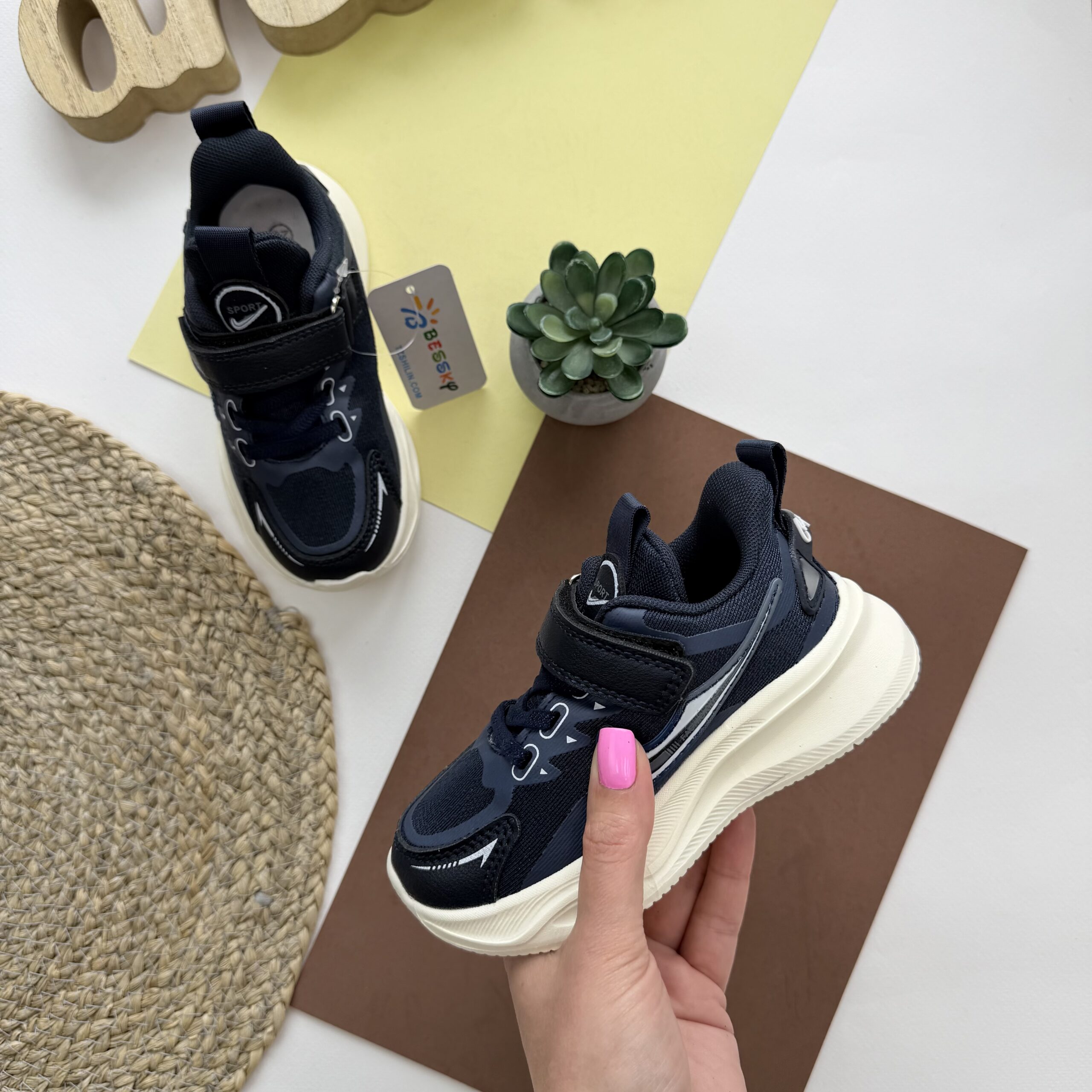 Кросівки бескай 26-31