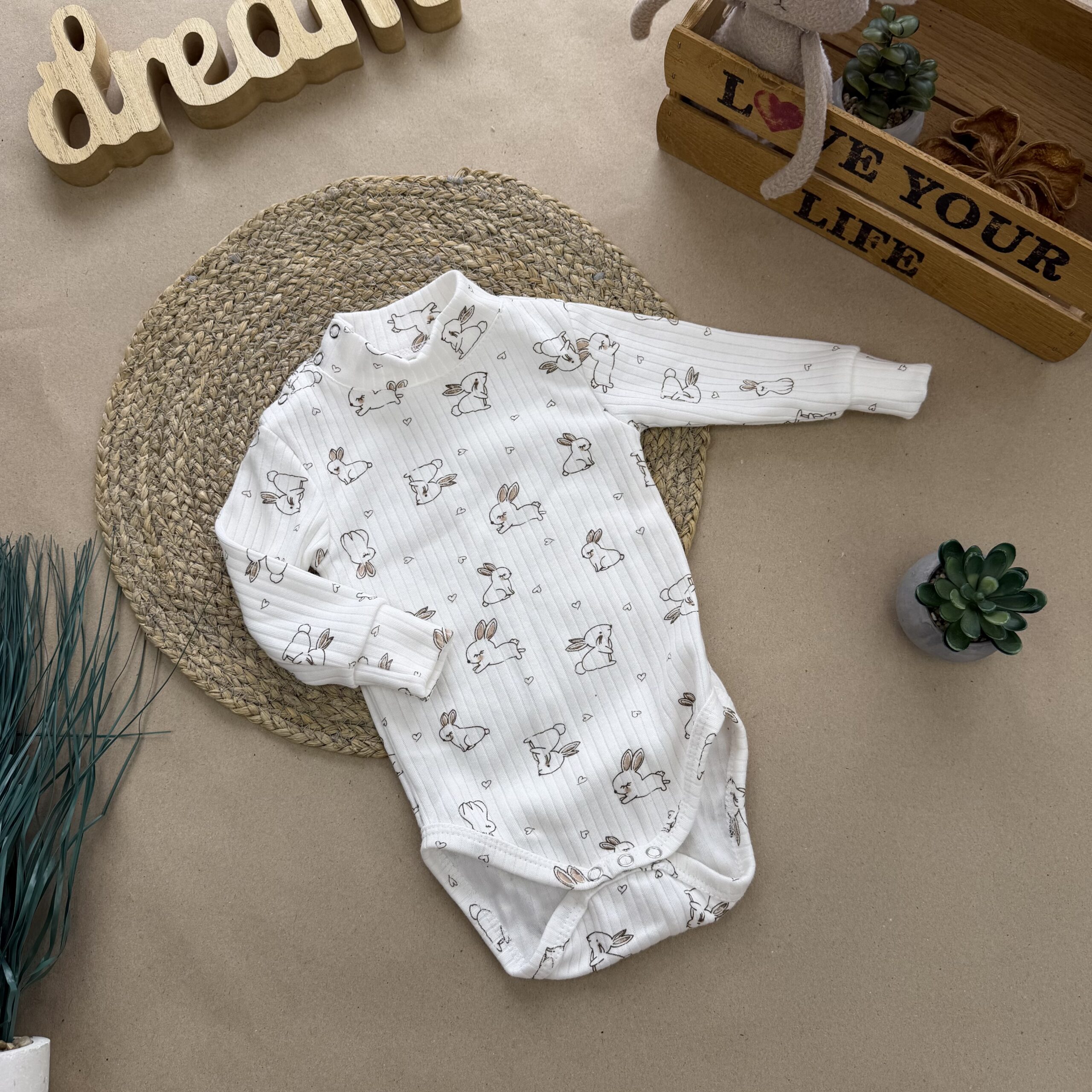 Боді зайченята молочний