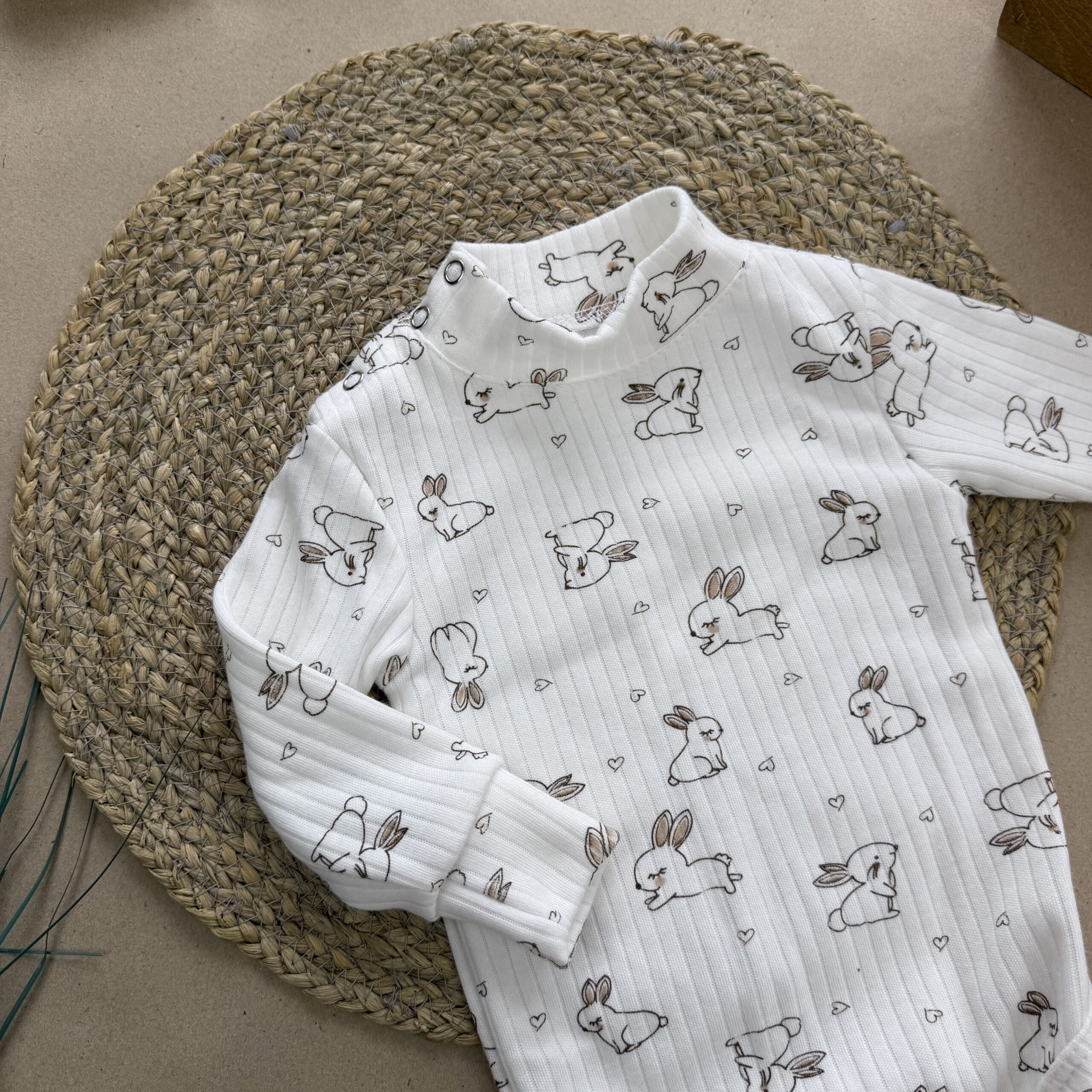 Боді зайченята молочний