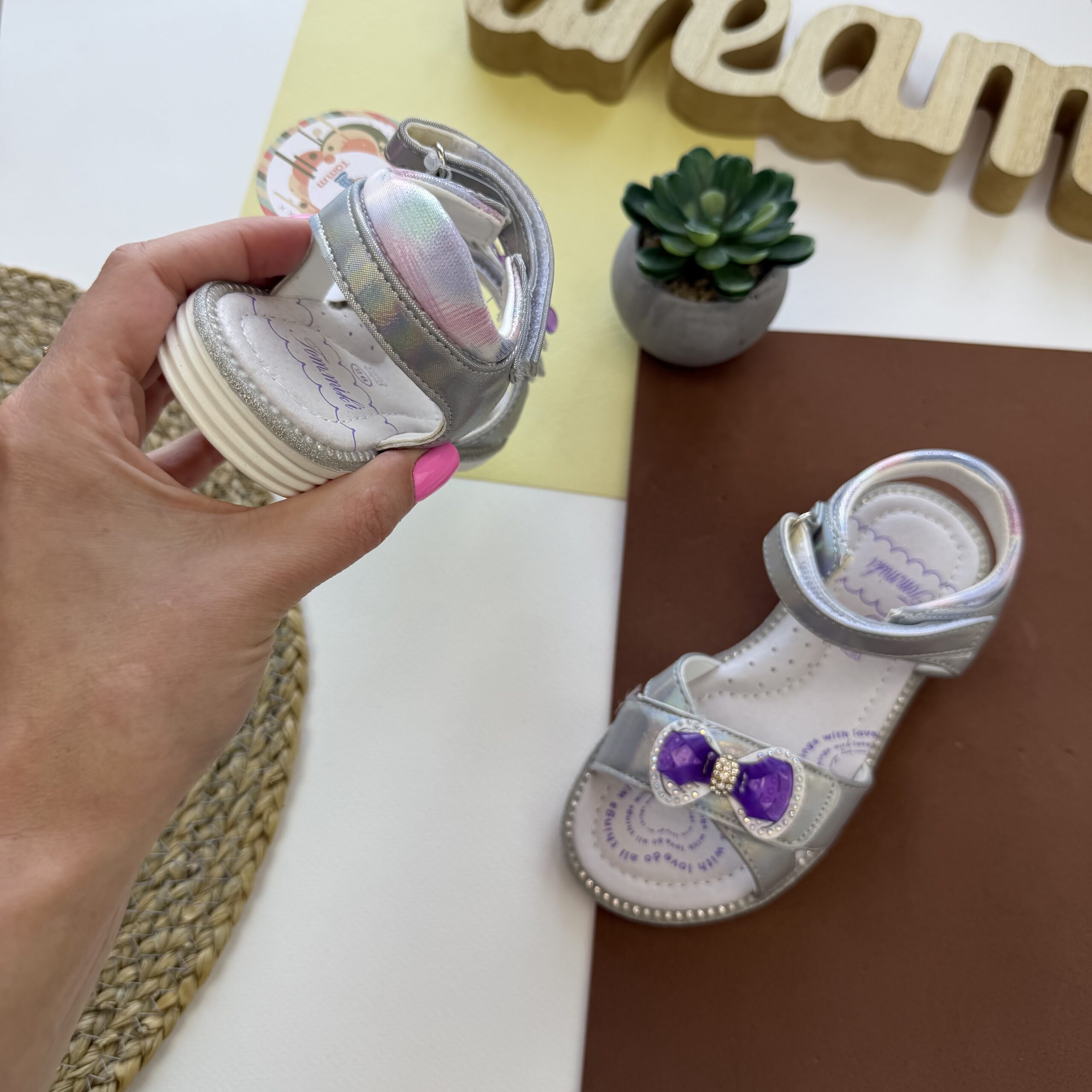 босоніжки срібні том.м