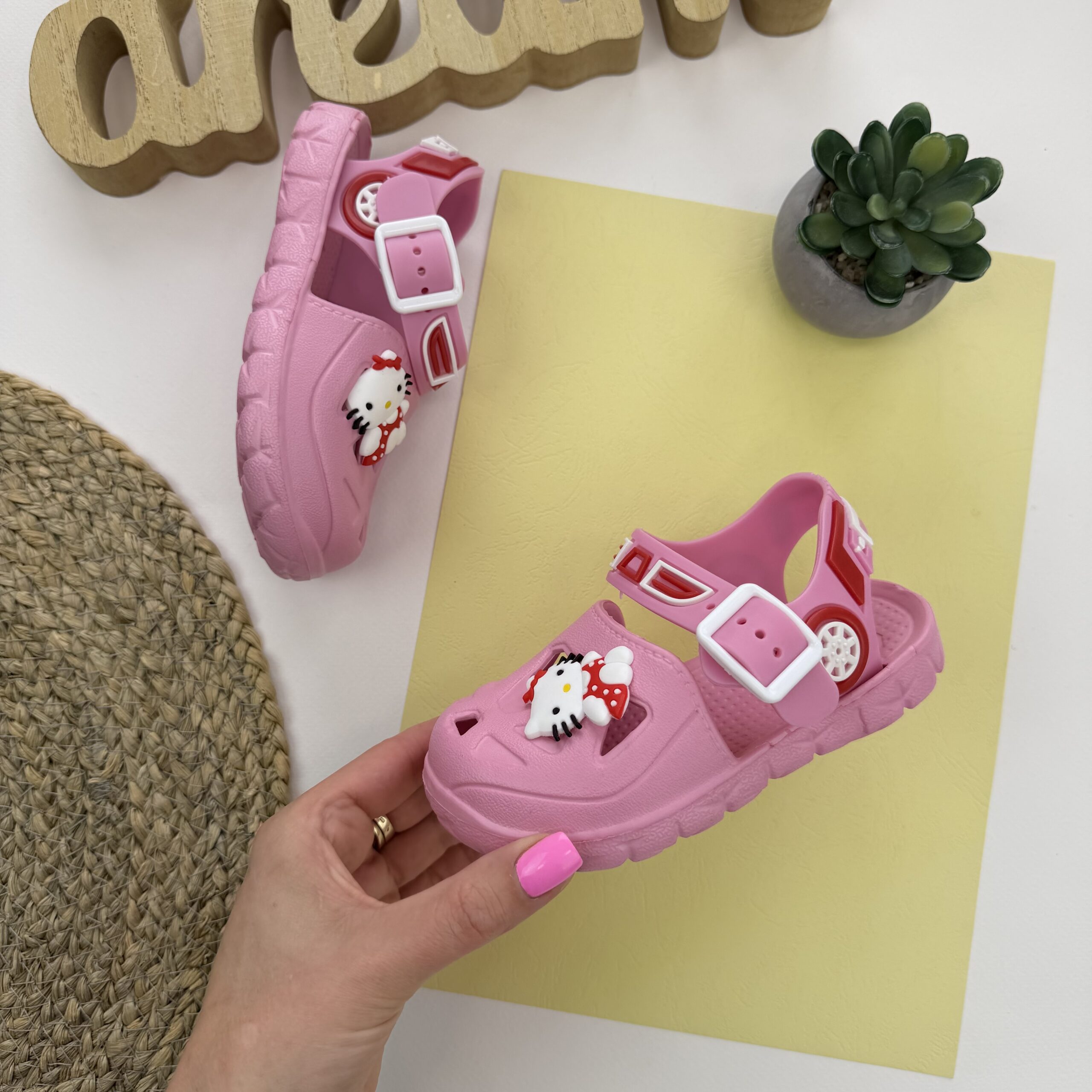 босоніжки піна рожеві Kitty