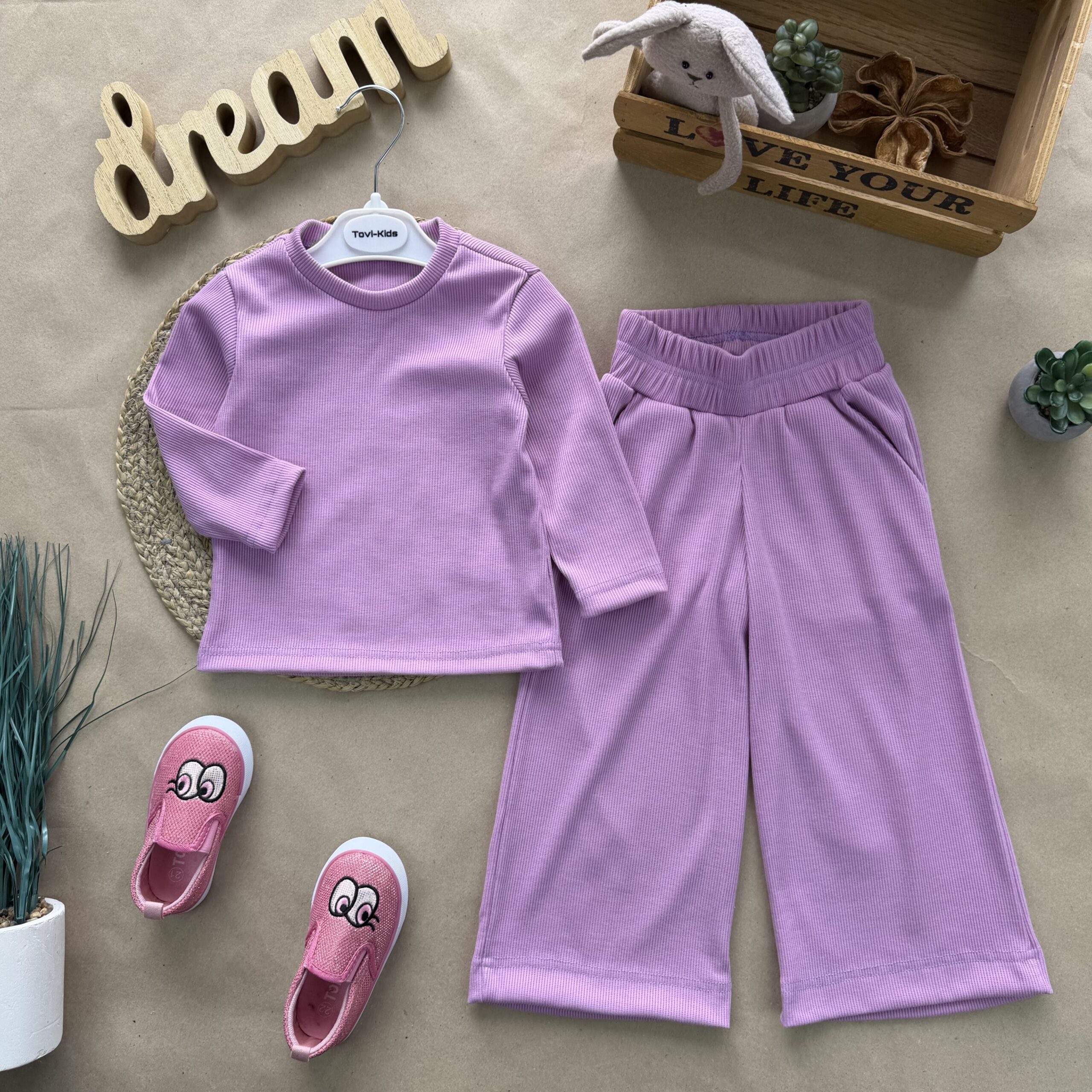 Відшивається. костюм з палаццо рубчик лаванда