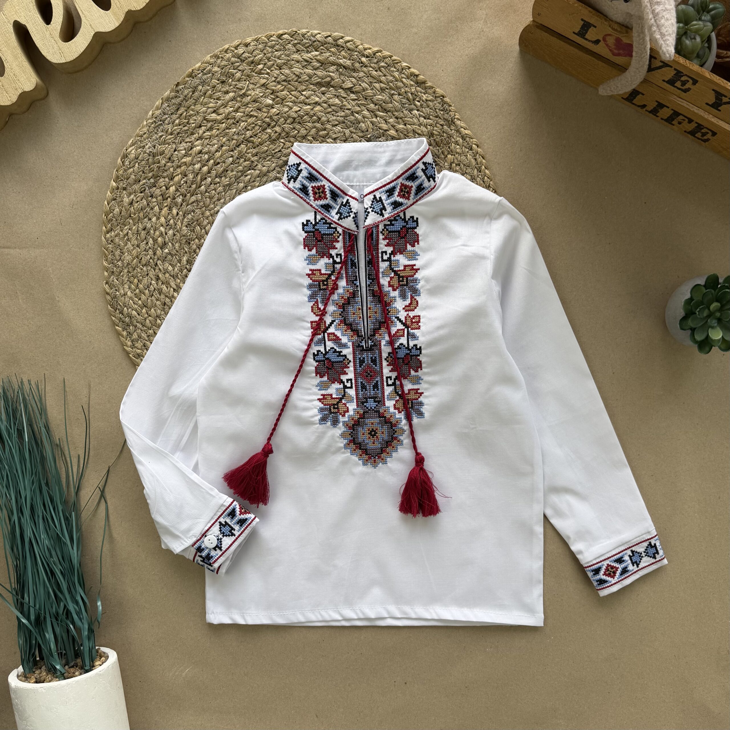 Вишиванка хлопчик червона