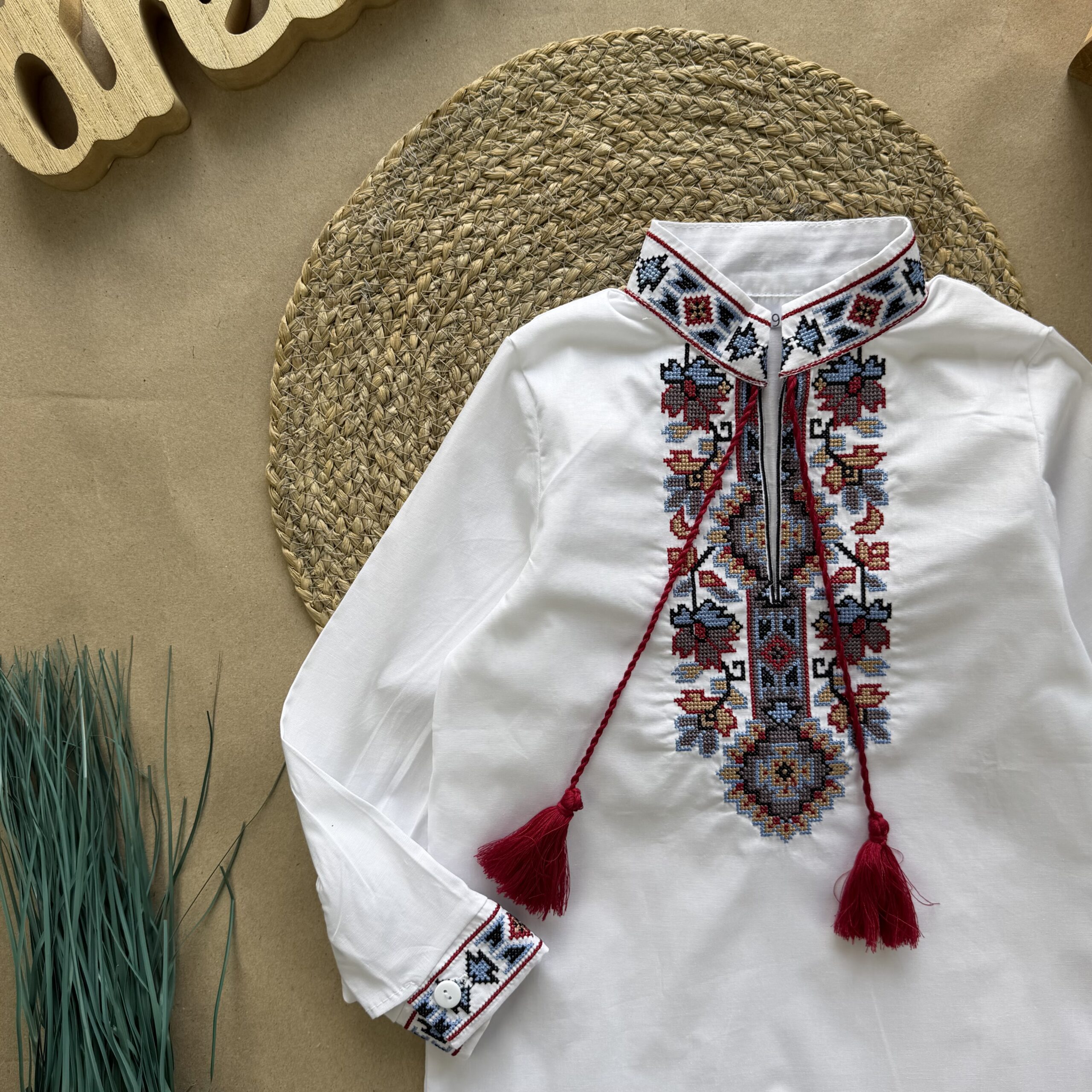 Вишиванка хлопчик червона